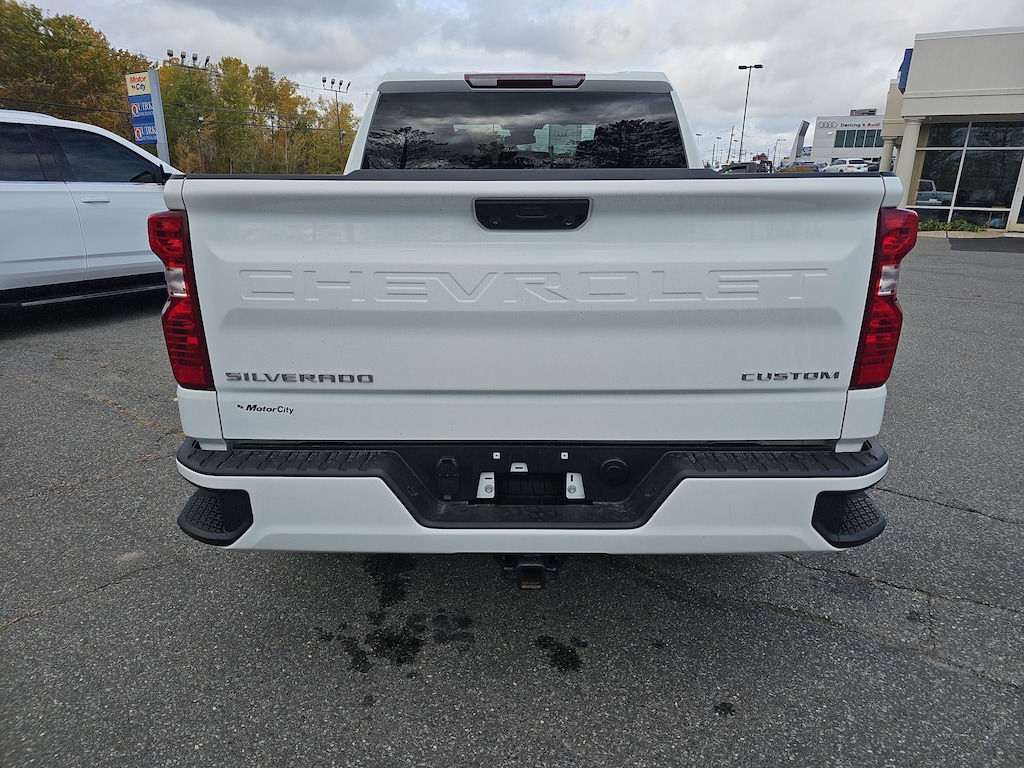 Used 2024 Chevrolet Silverado 1500 Custom 4WD Crew Cab 147 Custom