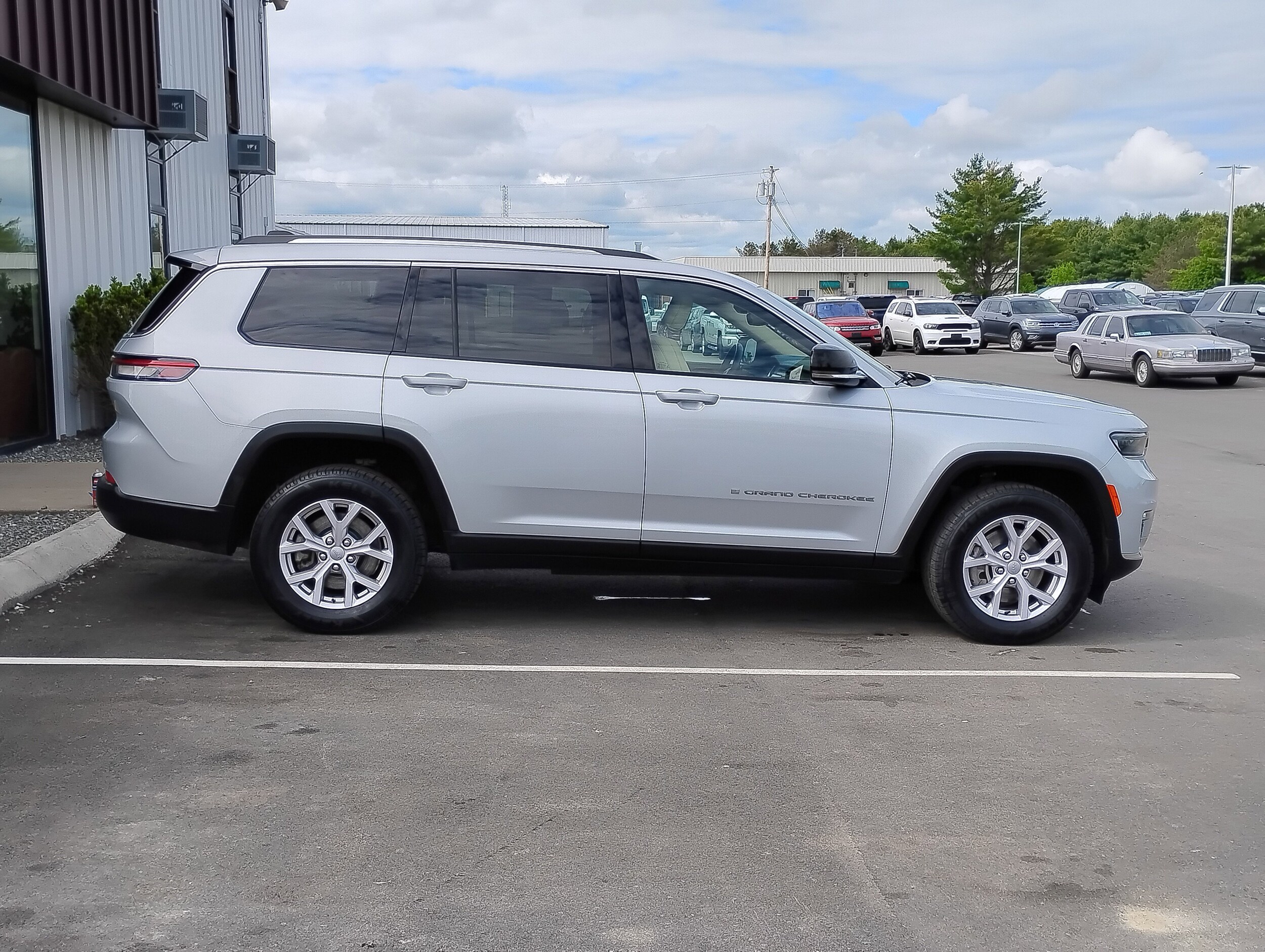 2021 Jeep Grand Cherokee Limited photo 4