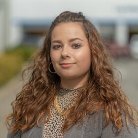 Staff member Amanda Lapointe from ID_3ff159