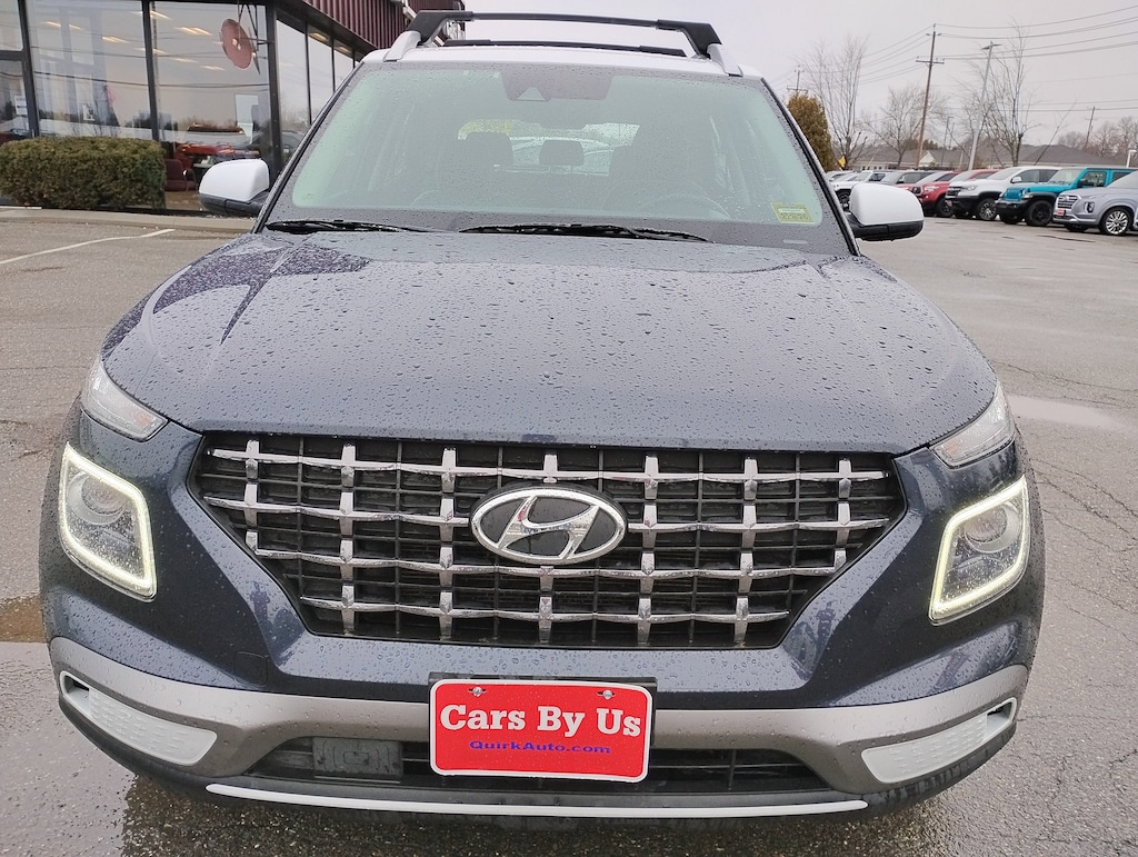 Used 2021 Hyundai Venue Denim Denim IVT