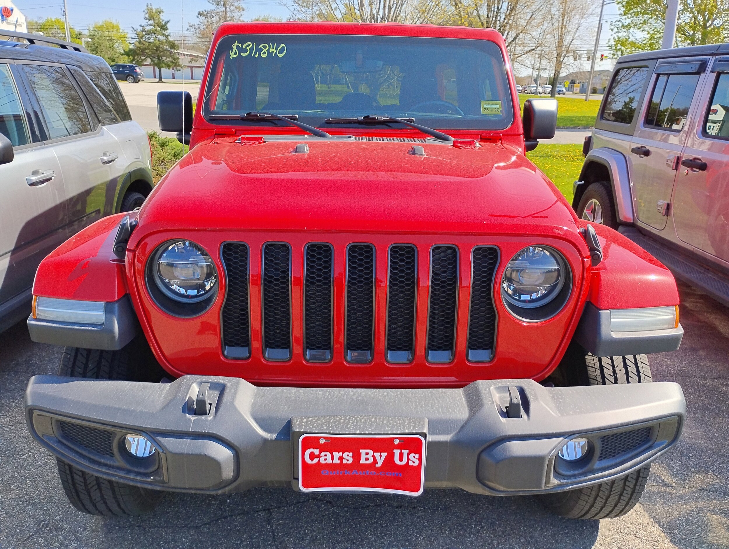 Used 2019 Jeep Wrangler Unlimited Sahara with VIN 1C4HJXEN6KW648309 for sale in Bangor, ME