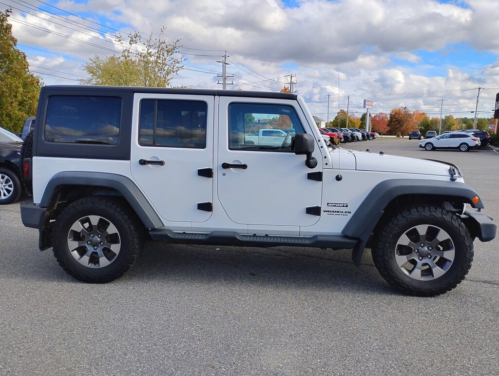 Used 2015 Jeep Wrangler Unlimited Sport 4WD  Sport