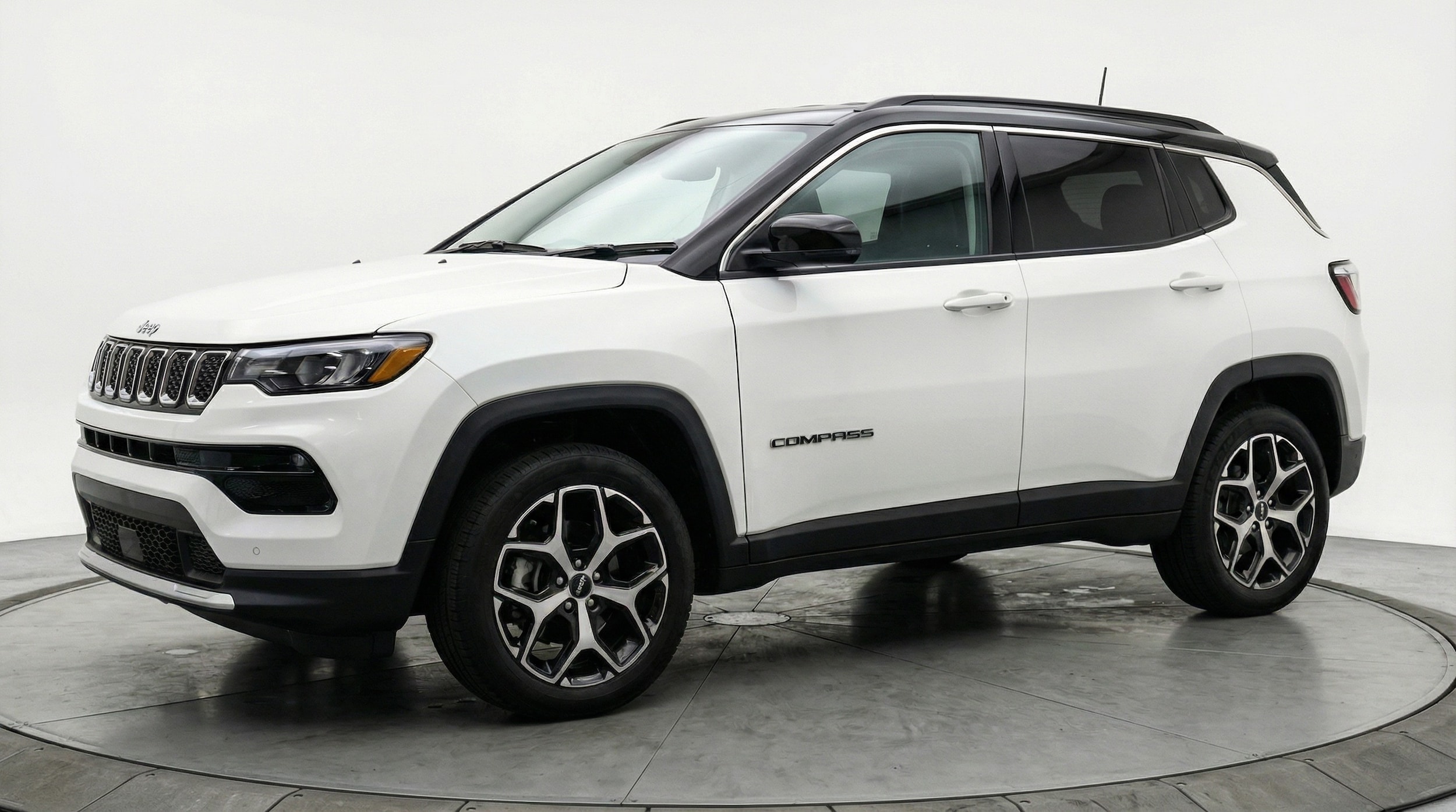 Thumbnail: 2025 Jeep Compass - 3