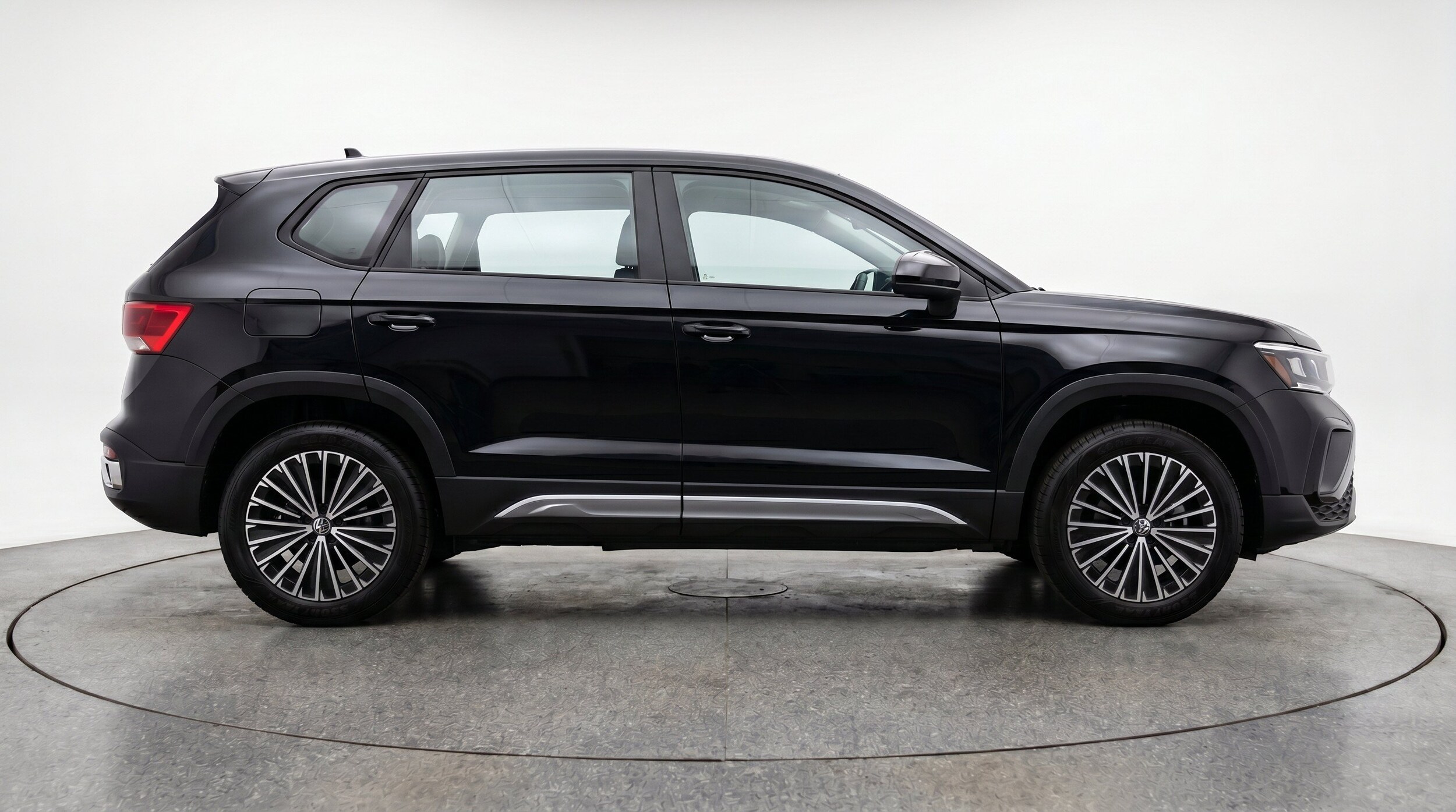 Thumbnail: 2025 Volkswagen Taos - 11