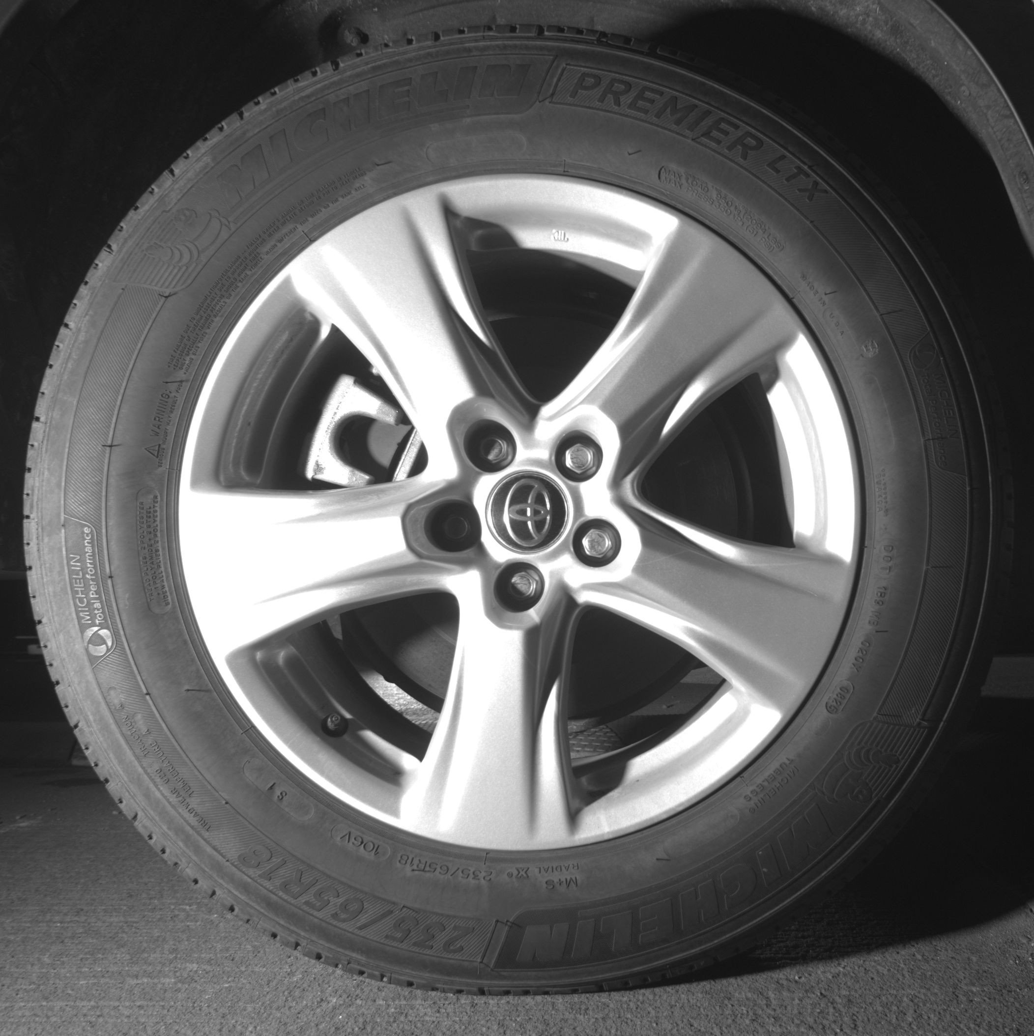 Thumbnail: 2025 Toyota Highlander - 15