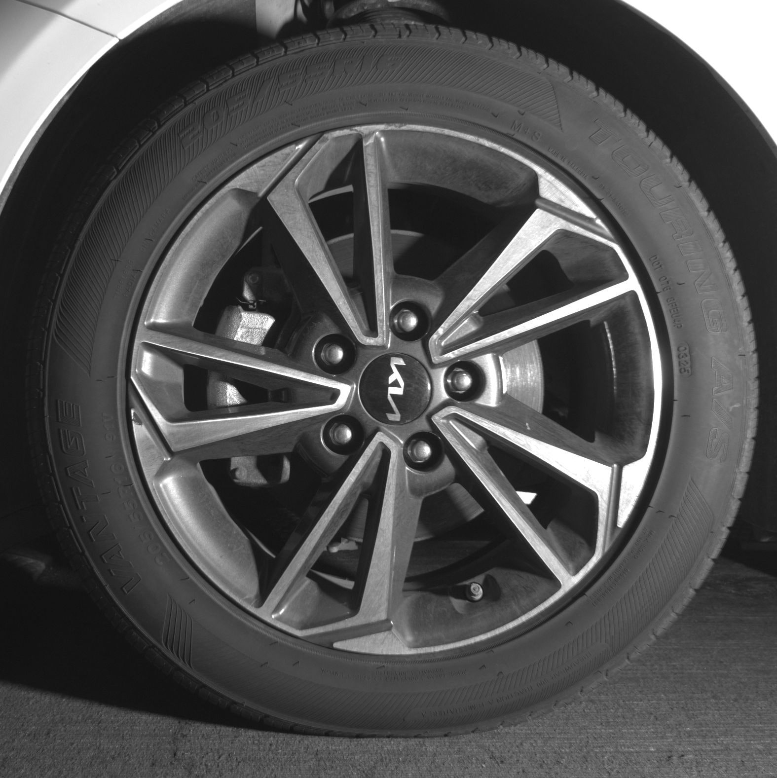 Thumbnail: 2024 Kia Forte - 9