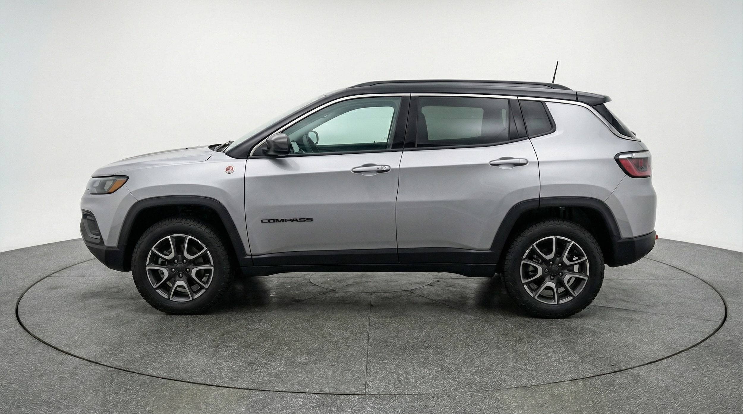 Thumbnail: 2025 Jeep Compass - 4