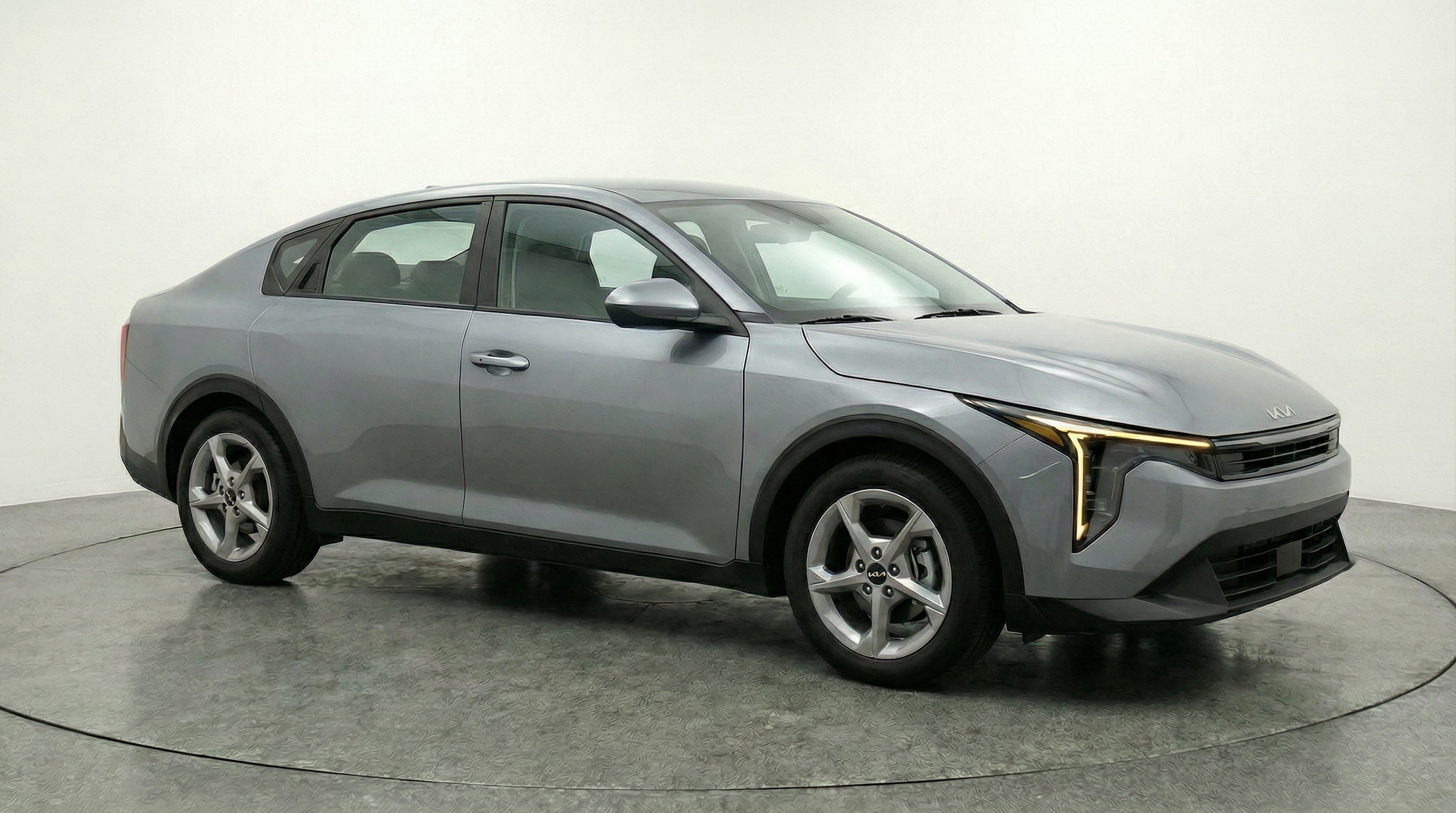 Thumbnail: 2025 Kia K4 - 1