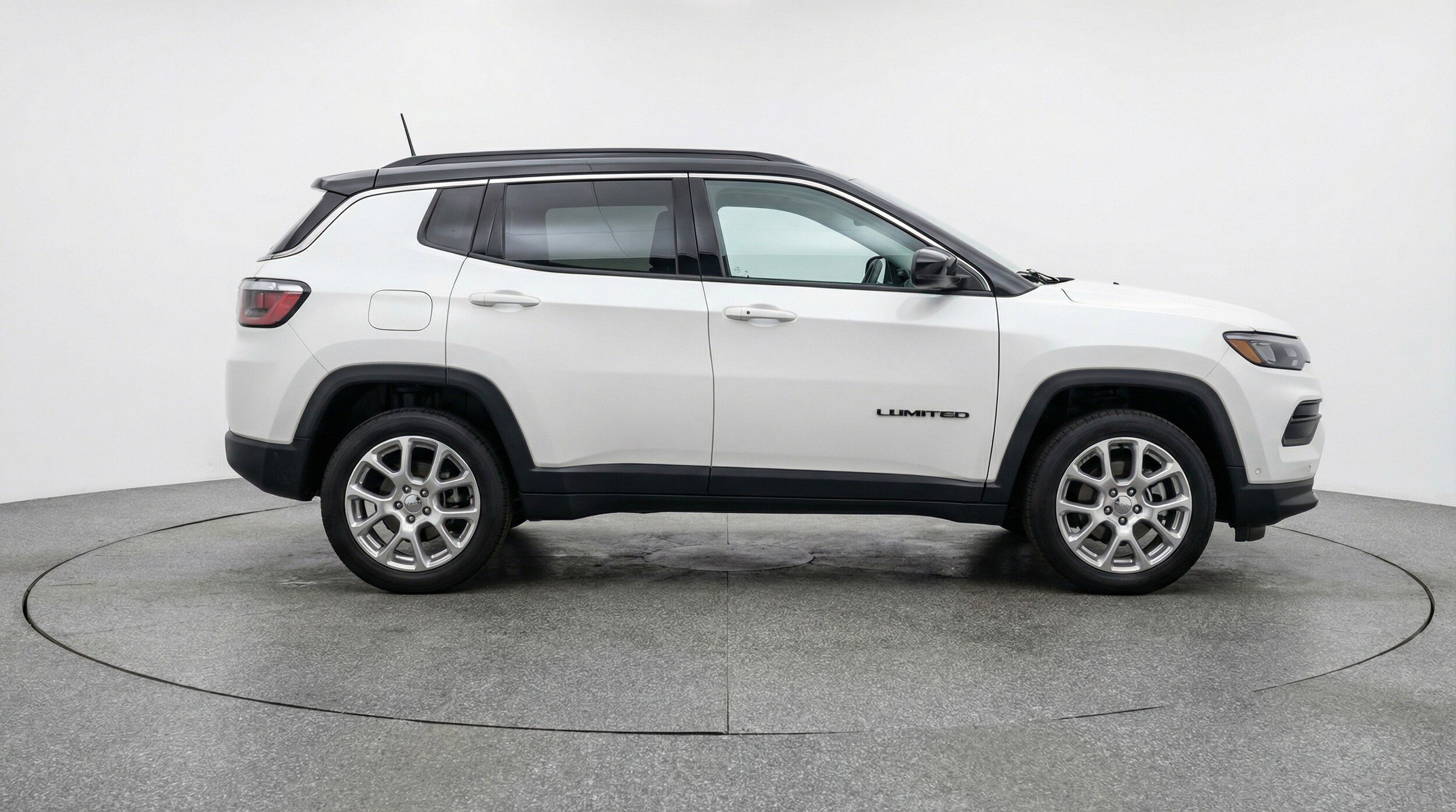 Thumbnail: 2025 Jeep Compass - 11
