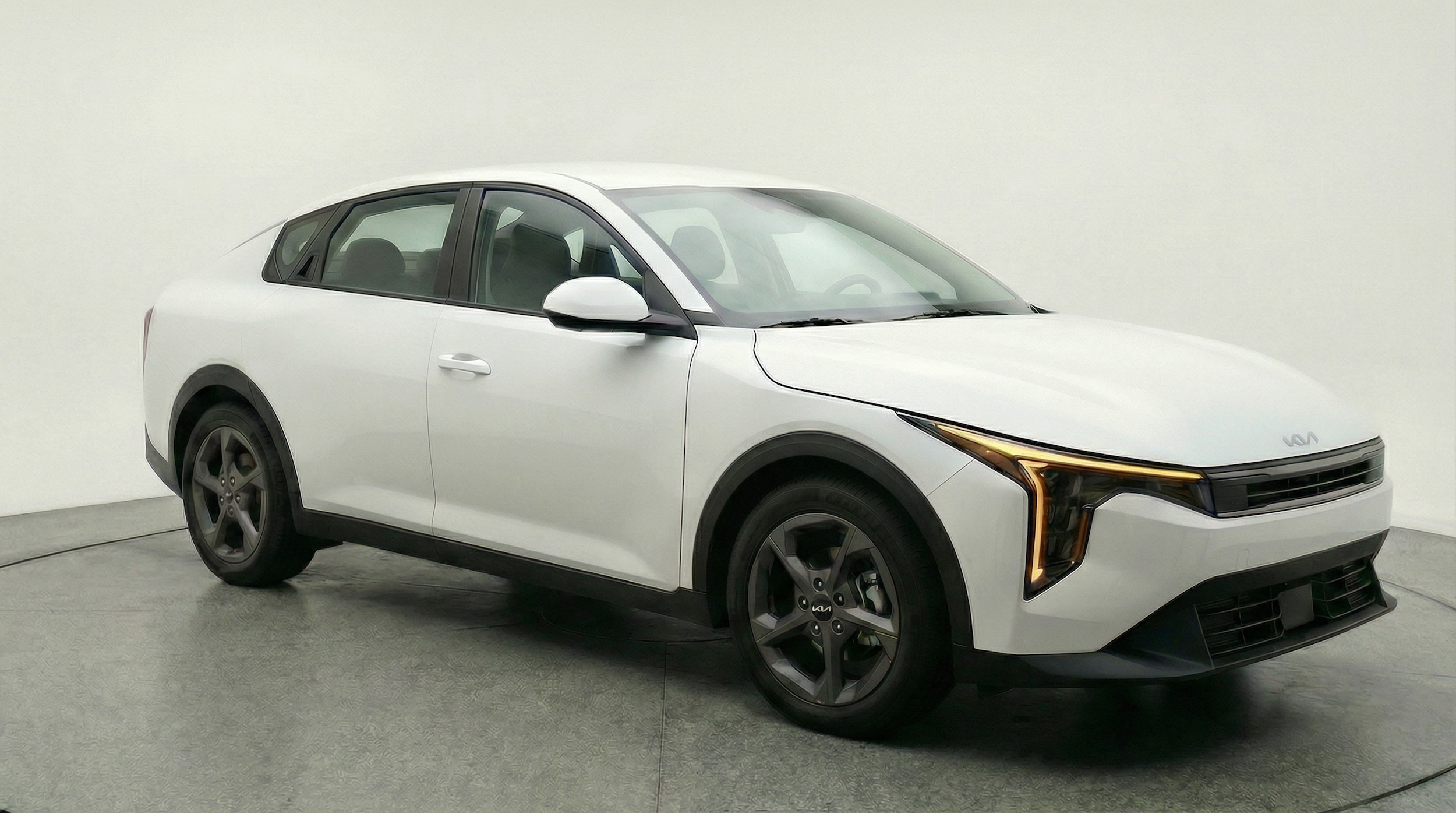 Thumbnail: 2025 Kia K4 - 1