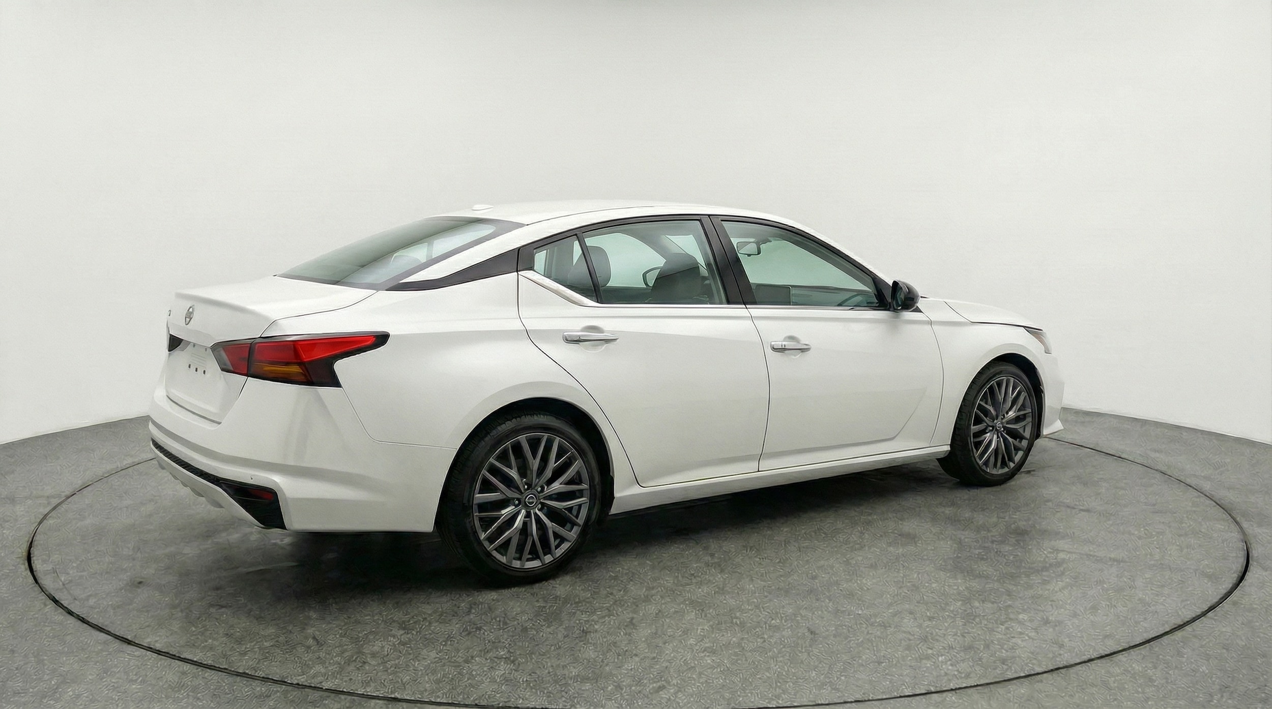 Thumbnail: 2025 Nissan Altima - 7