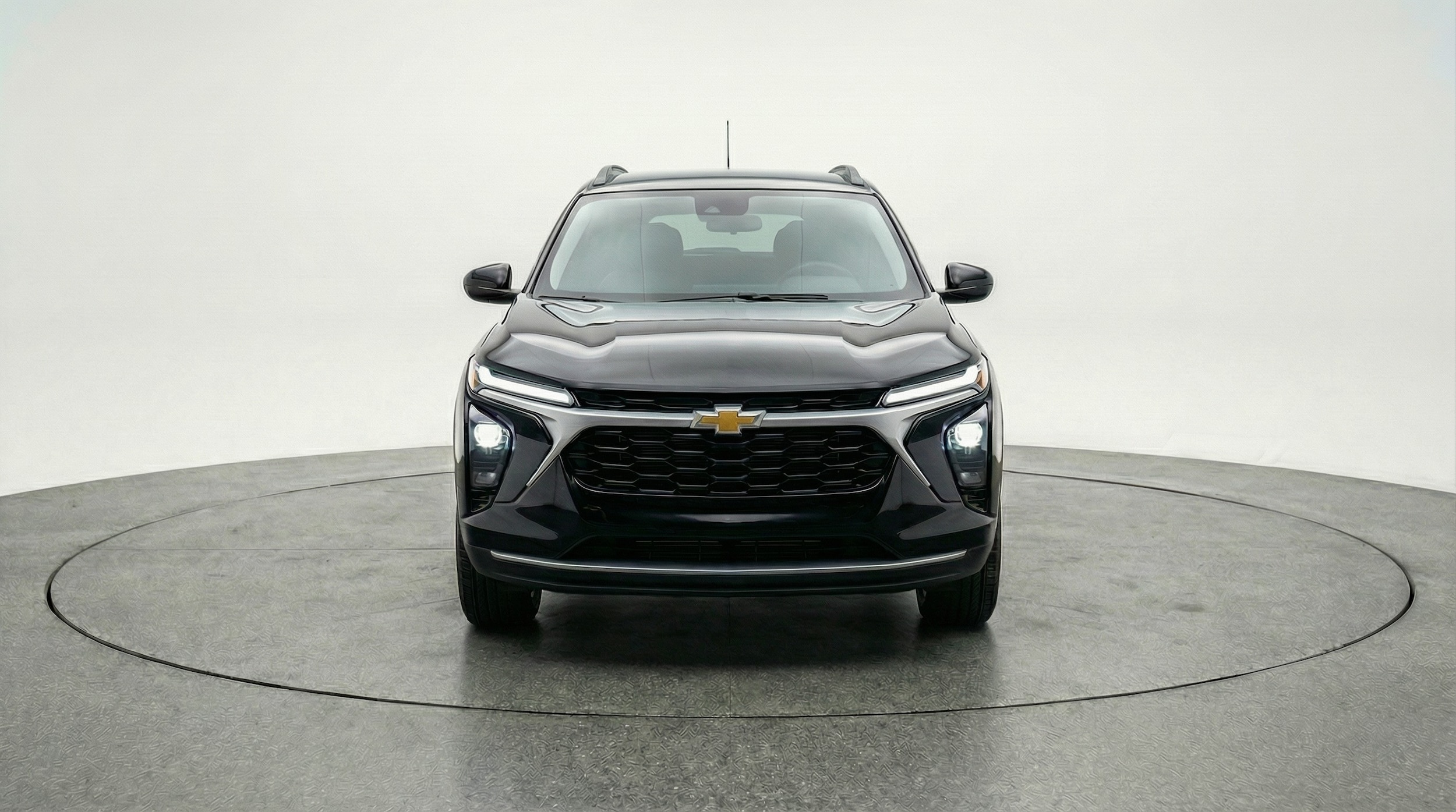 Thumbnail: 2025 Chevrolet Trax - 2