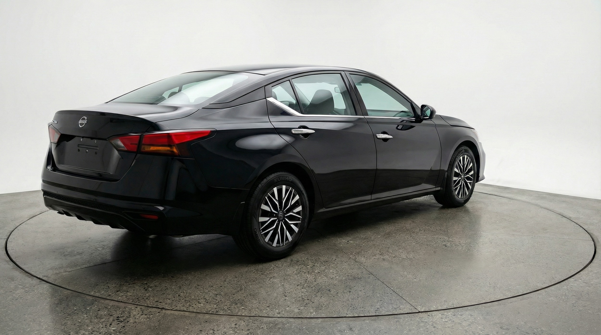 Thumbnail: 2025 Nissan Altima - 7