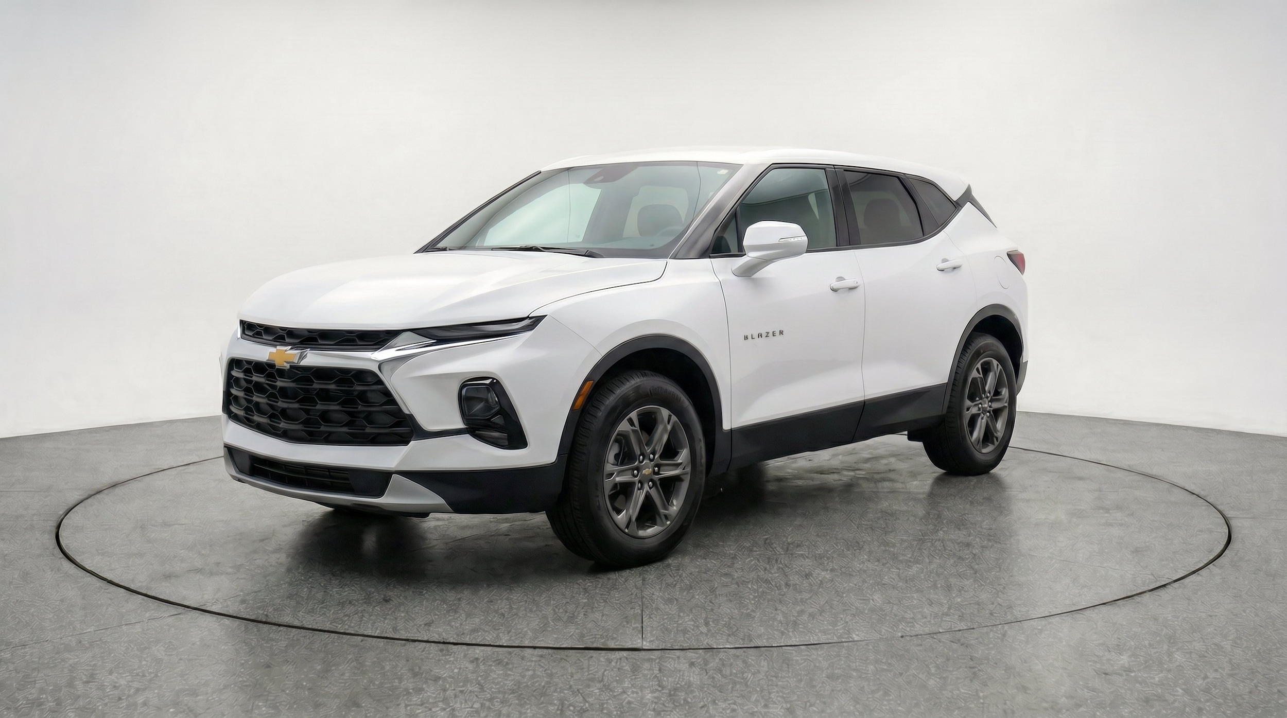 Thumbnail: 2026 Chevrolet Blazer - 3