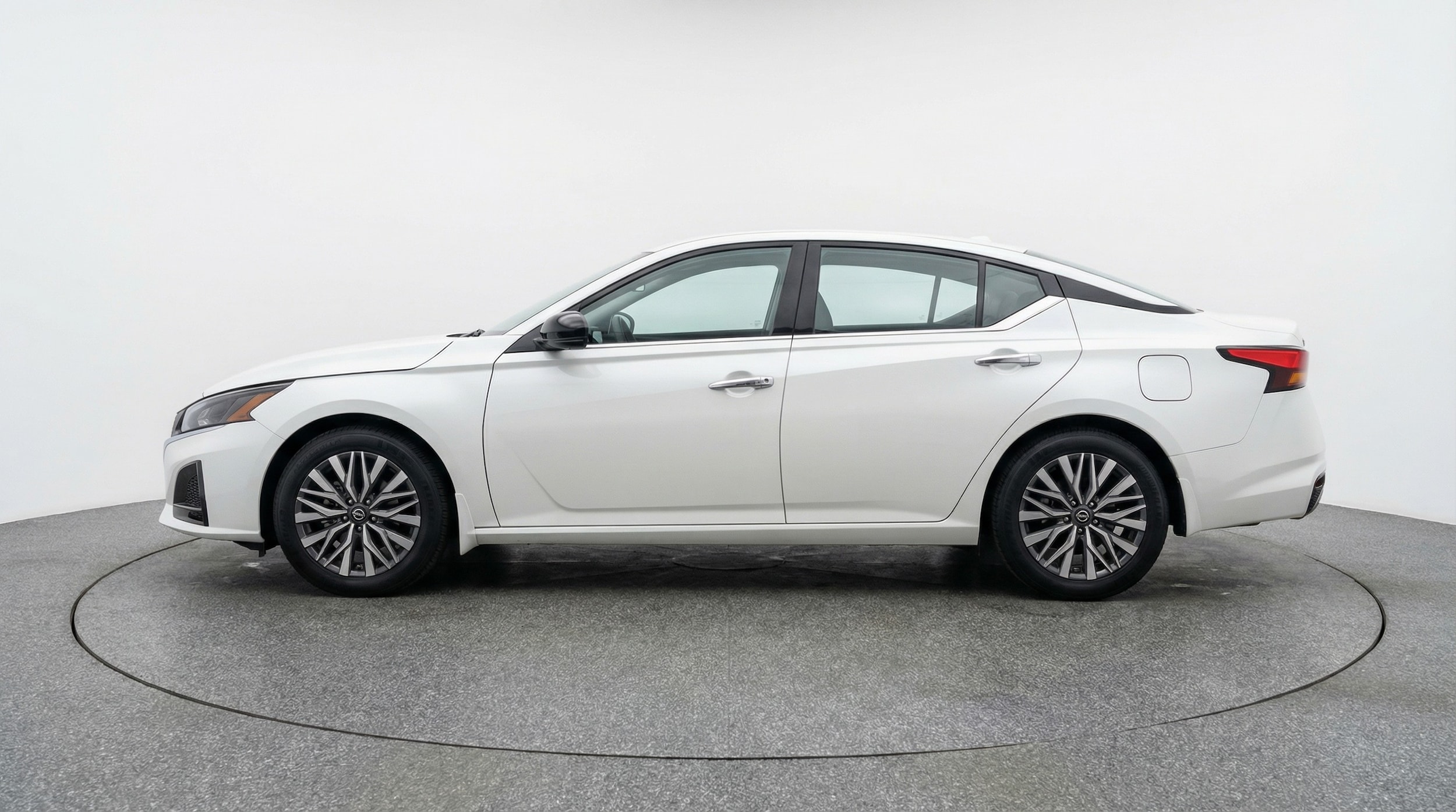 Thumbnail: 2025 Nissan Altima - 4