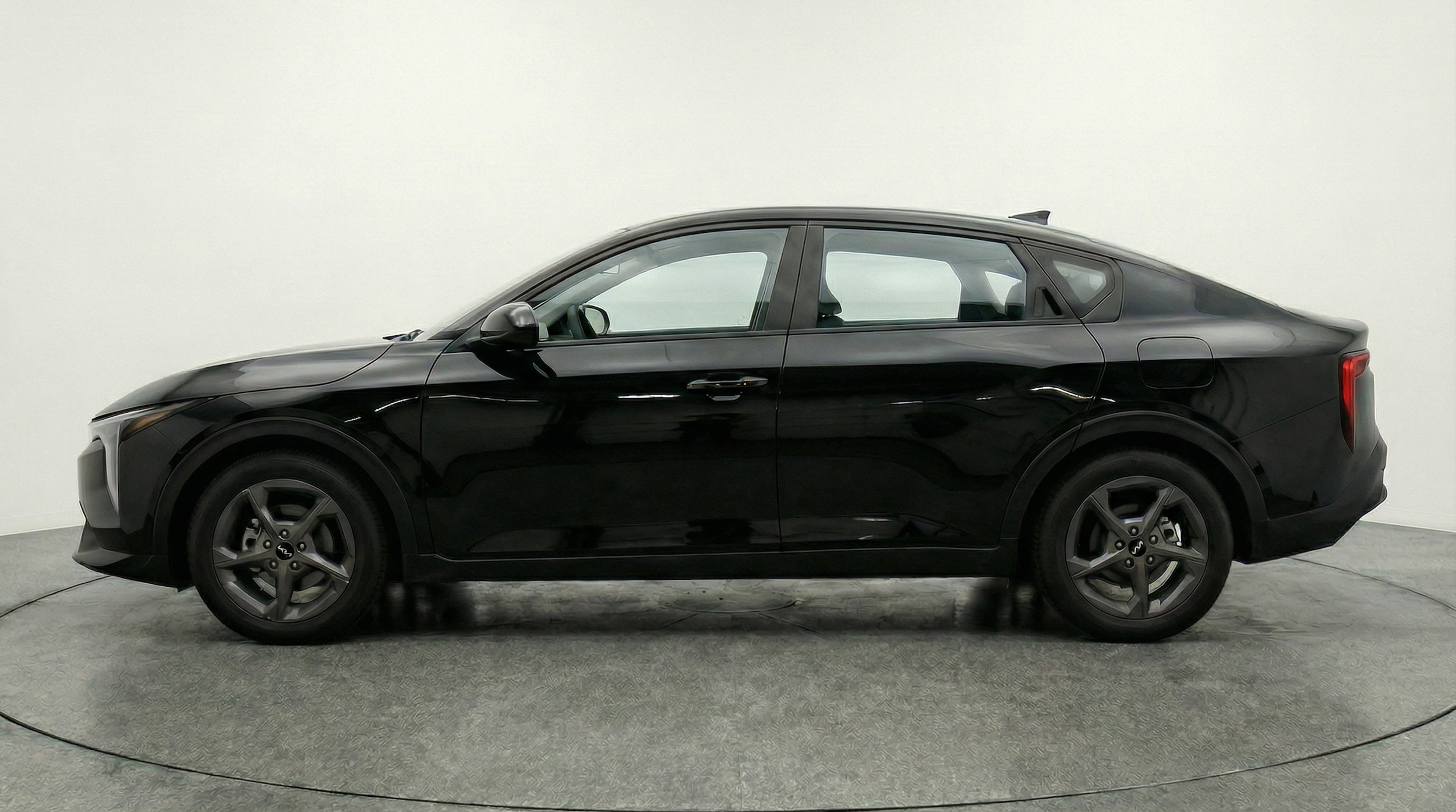 Thumbnail: 2025 Kia K4 - 4