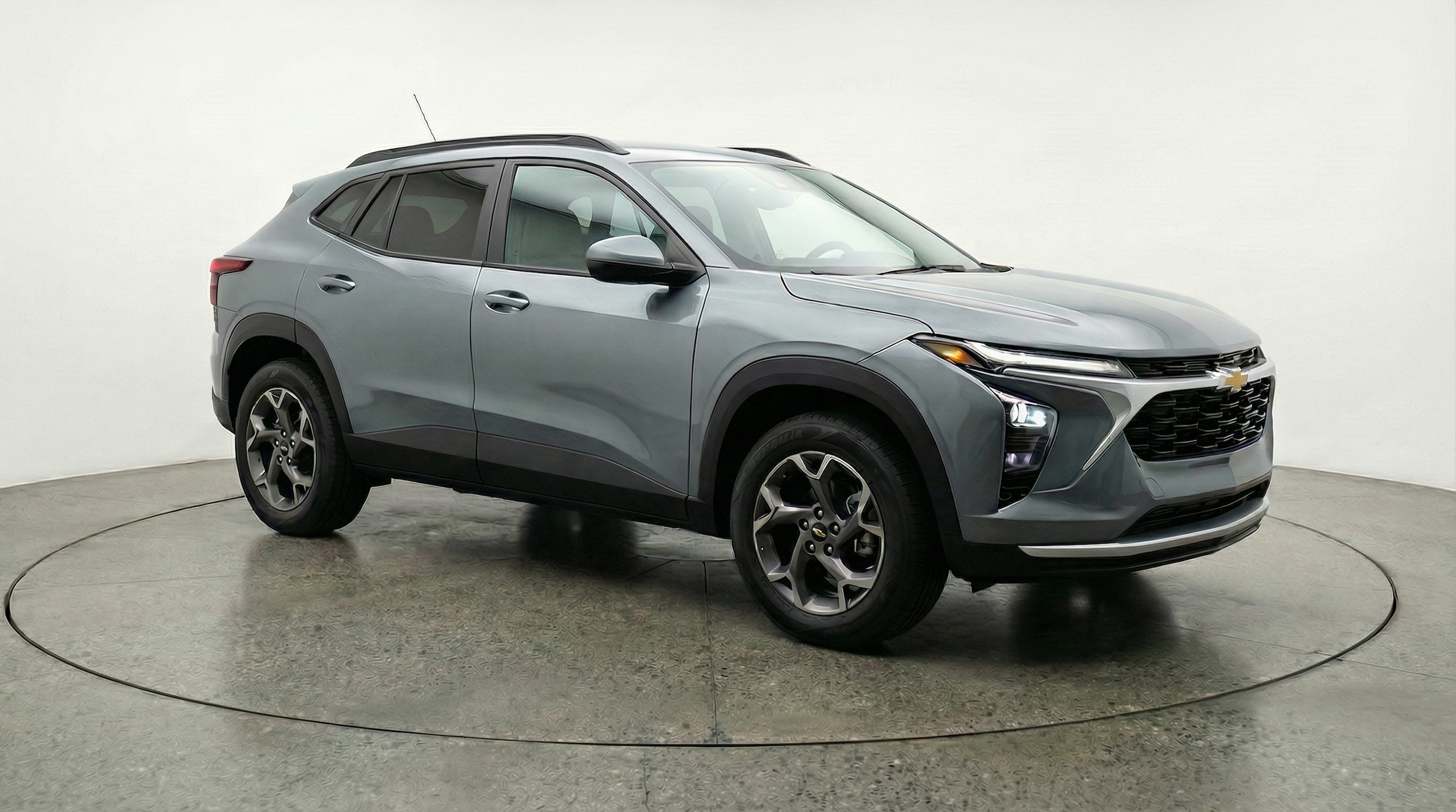 Thumbnail: 2025 Chevrolet Trax - 1