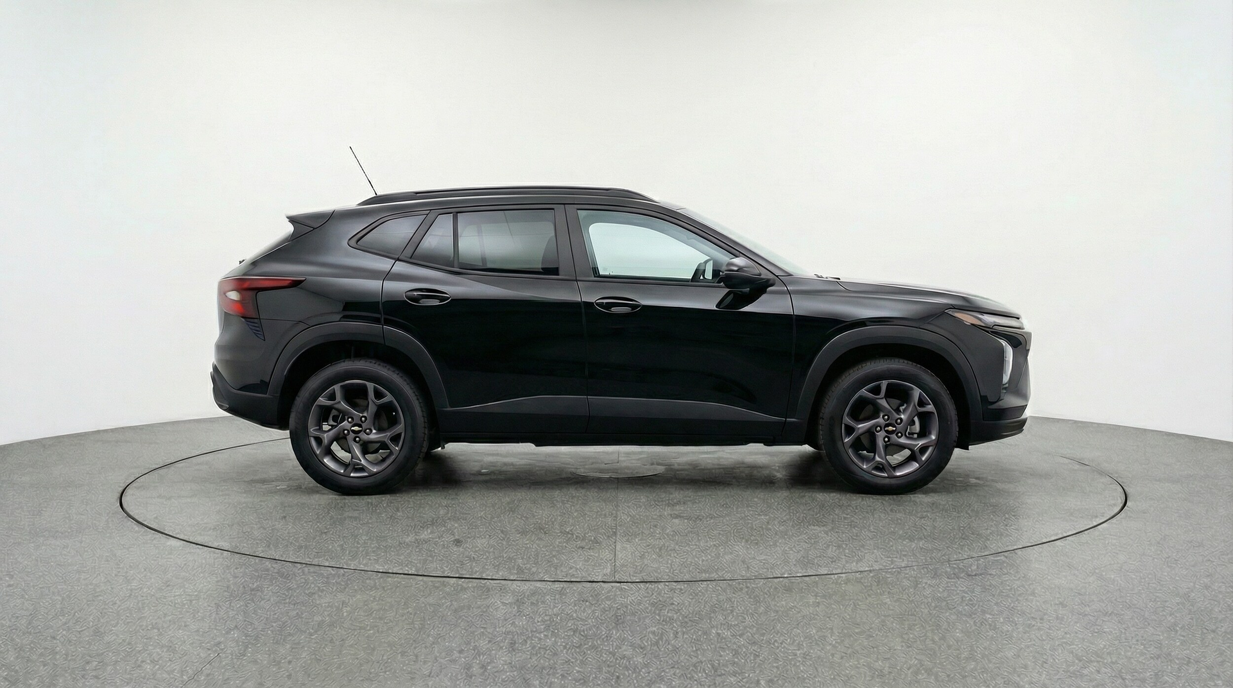 Thumbnail: 2025 Chevrolet Trax - 8