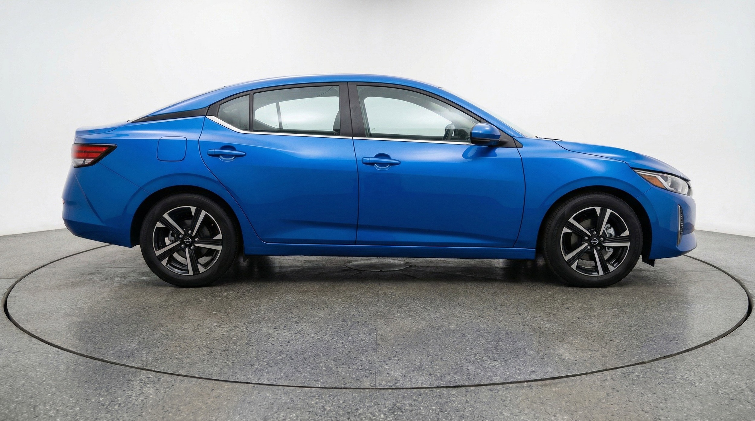 Thumbnail: 2025 Nissan Sentra - 11