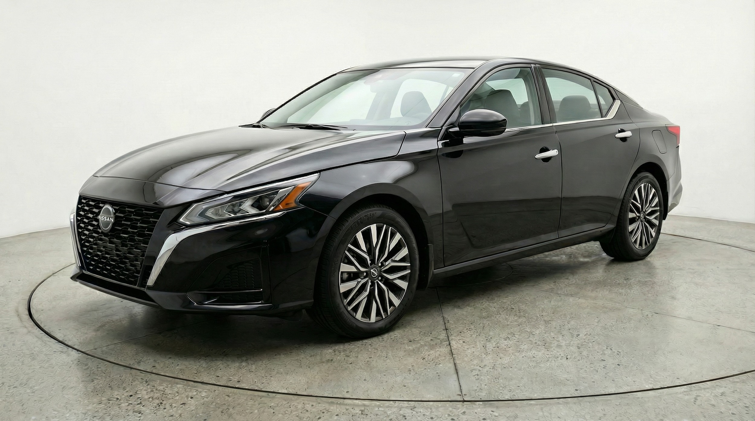 2025 Nissan Altima 2.5 SV FWD