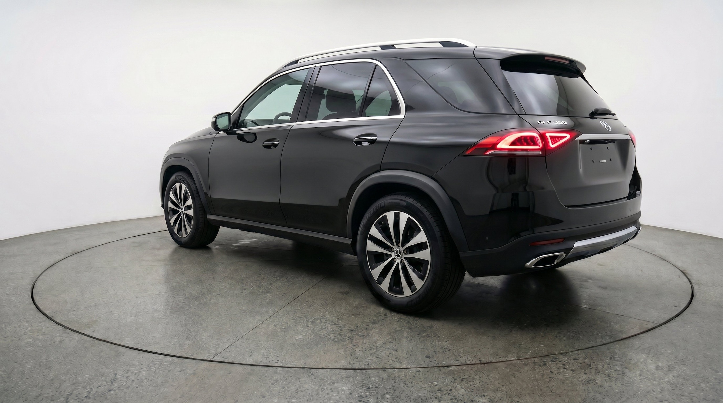 Thumbnail: 2026 Mercedes-Benz GLE - 6