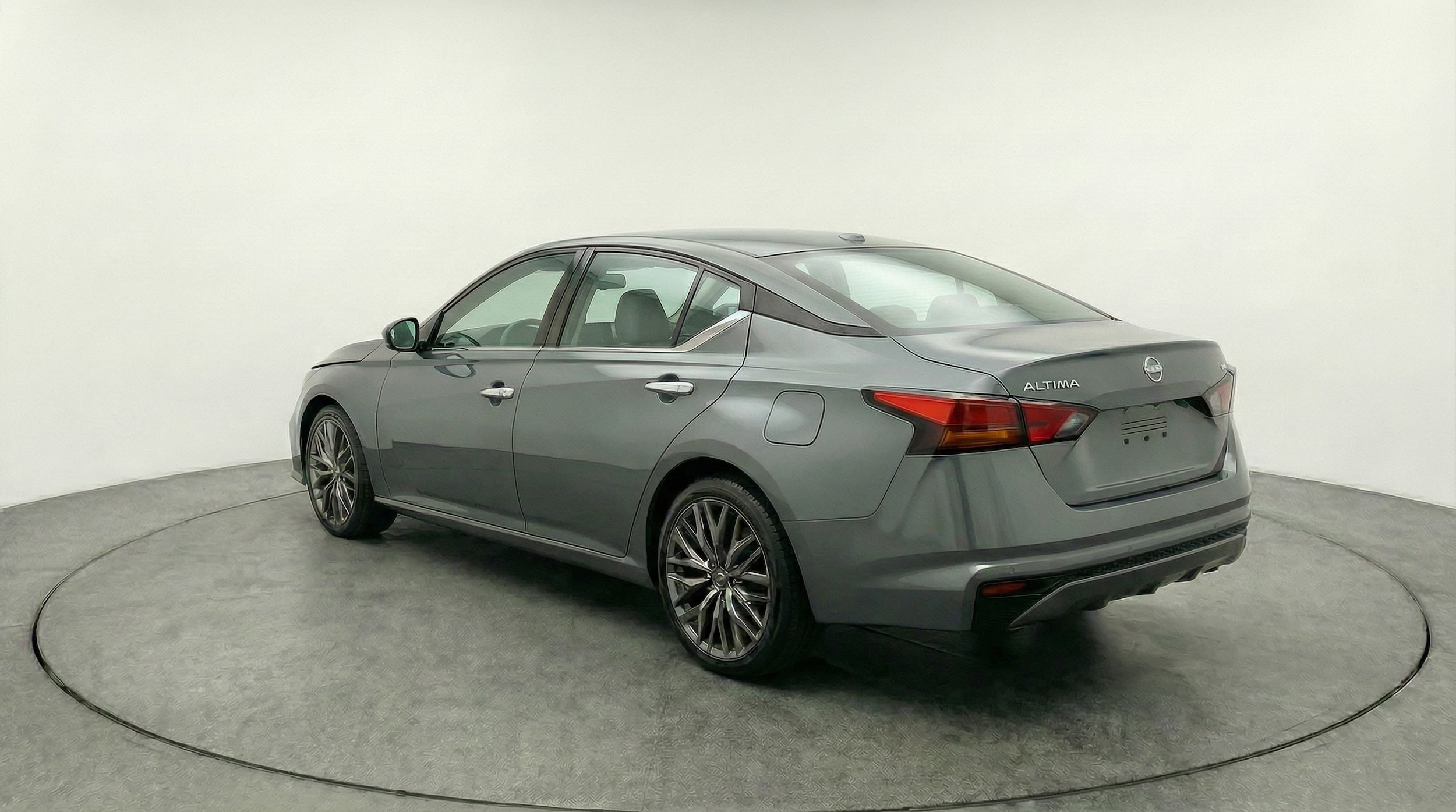 Thumbnail: 2025 Nissan Altima - 5