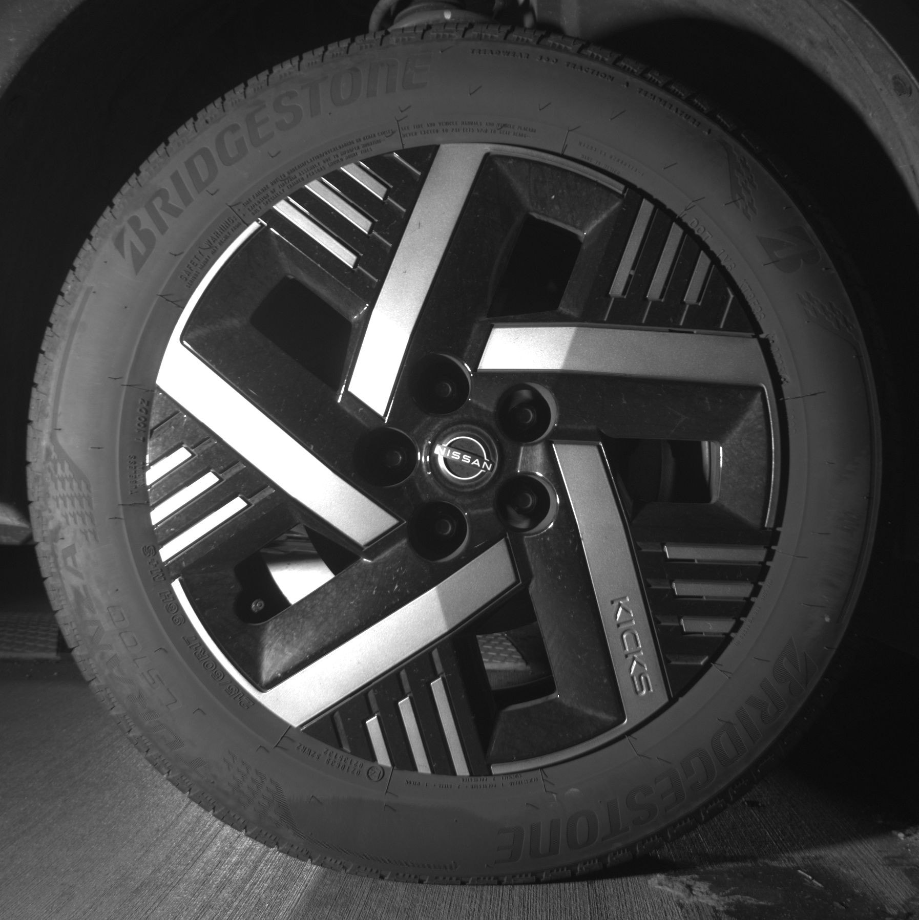 Thumbnail: 2025 Nissan Kicks - 10