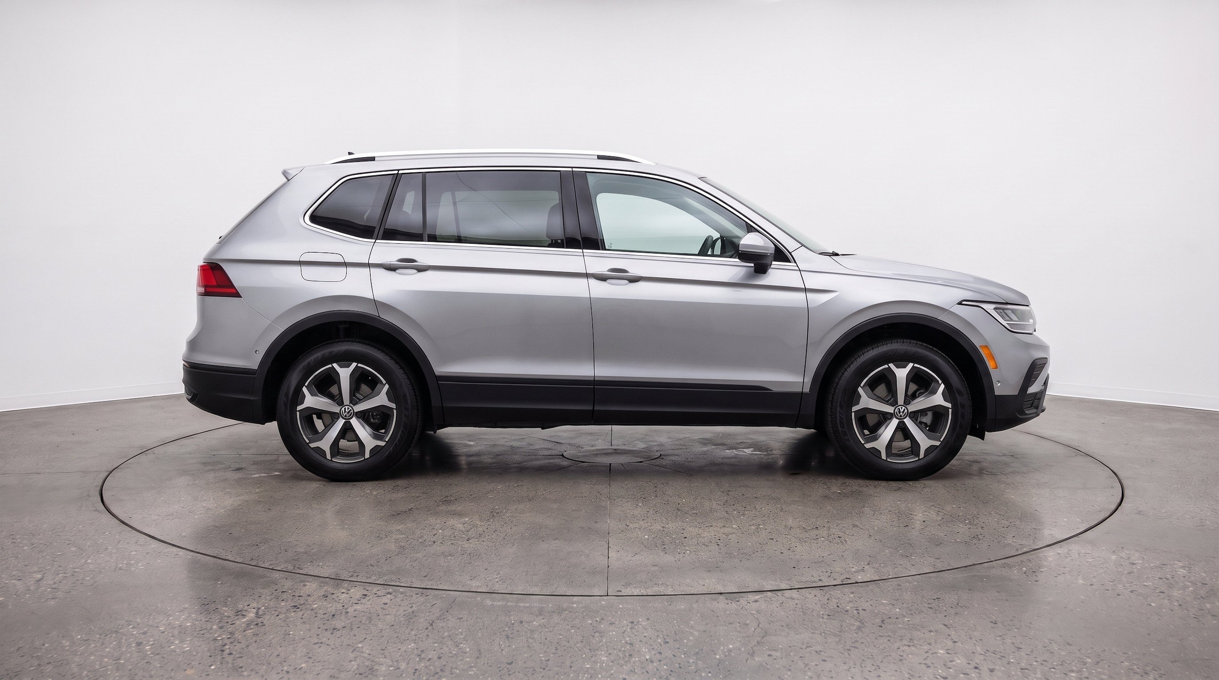 Thumbnail: 2026 Volkswagen Tiguan - 11