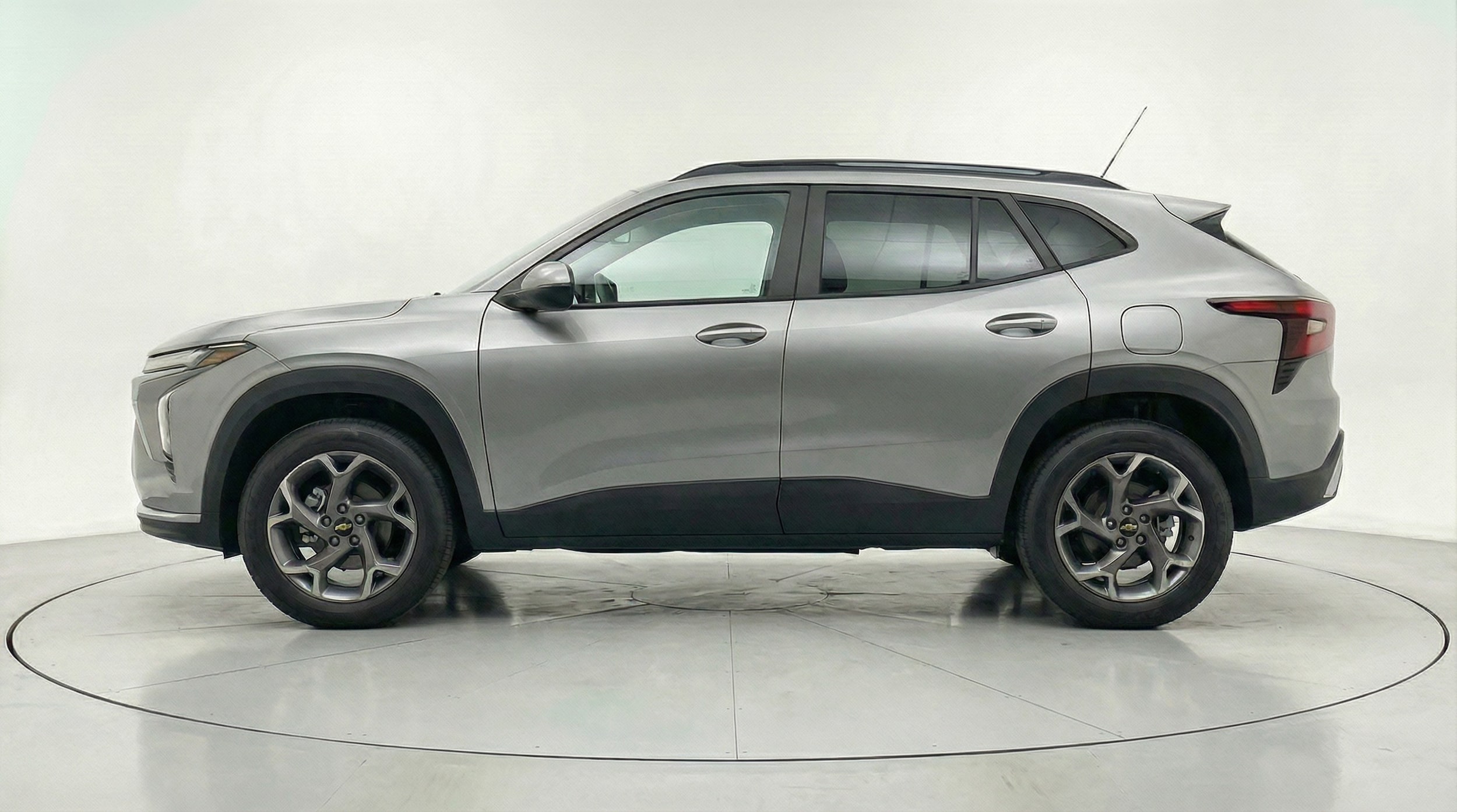 Thumbnail: 2025 Chevrolet Trax - 4