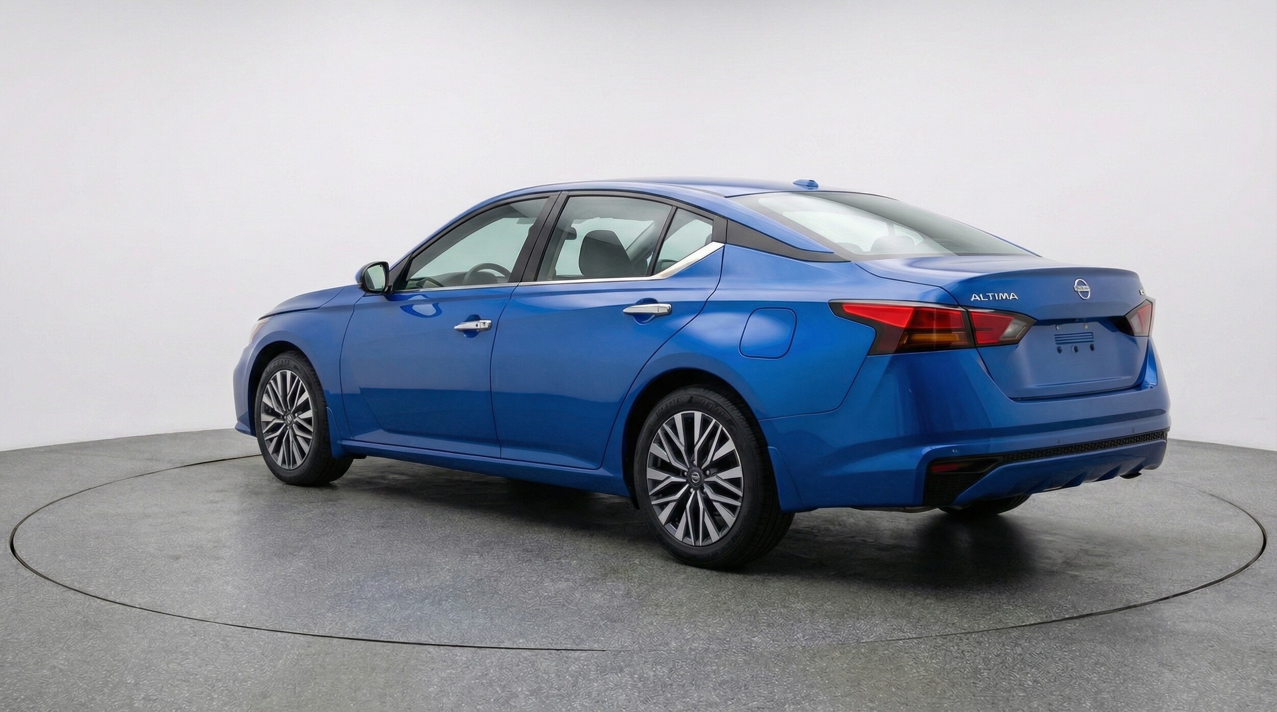 Thumbnail: 2025 Nissan Altima - 5