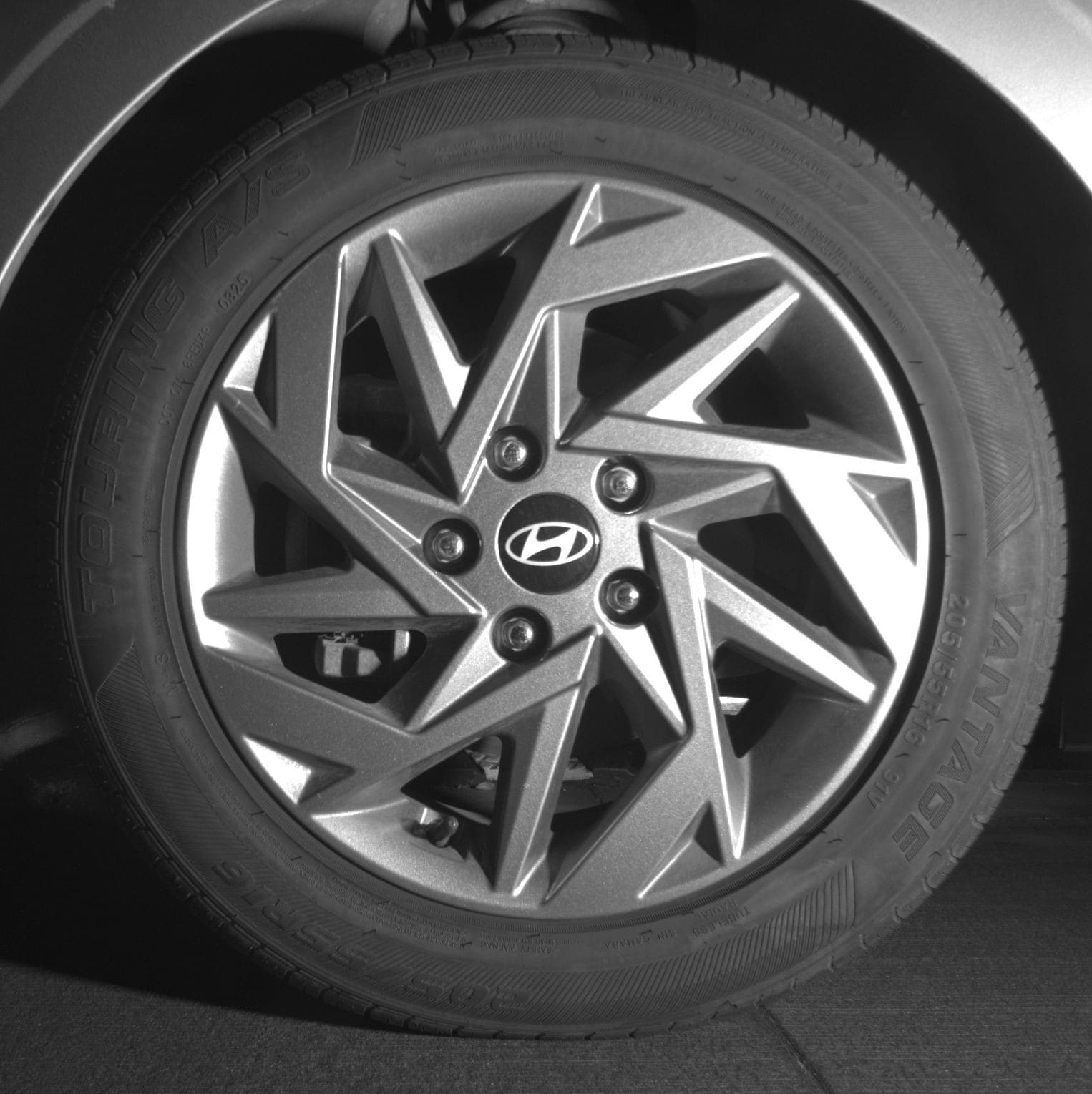 Thumbnail: 2024 Hyundai Elantra - 9