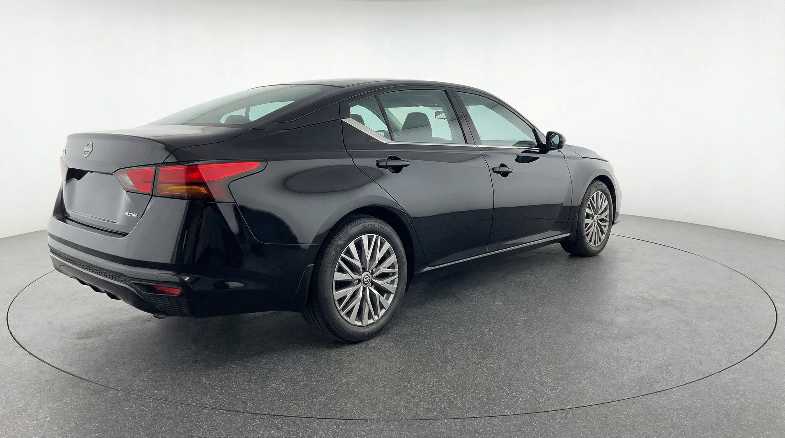 Thumbnail: 2025 Nissan Altima - 9