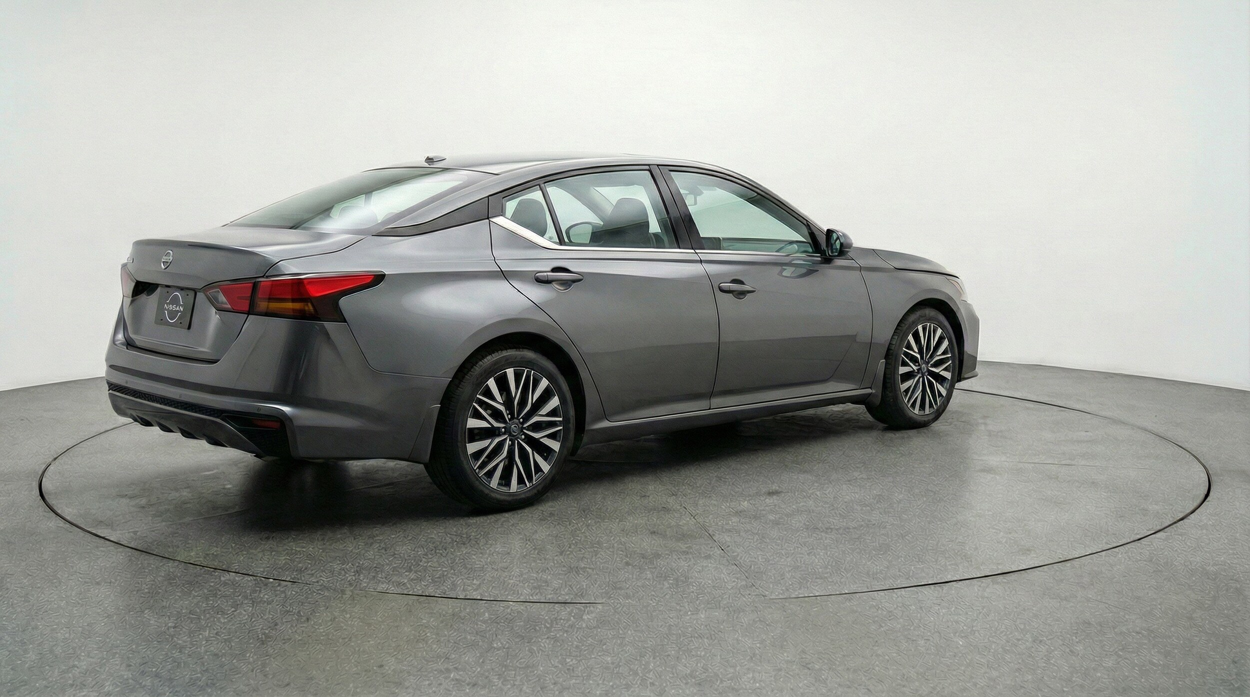 Thumbnail: 2025 Nissan Altima - 9