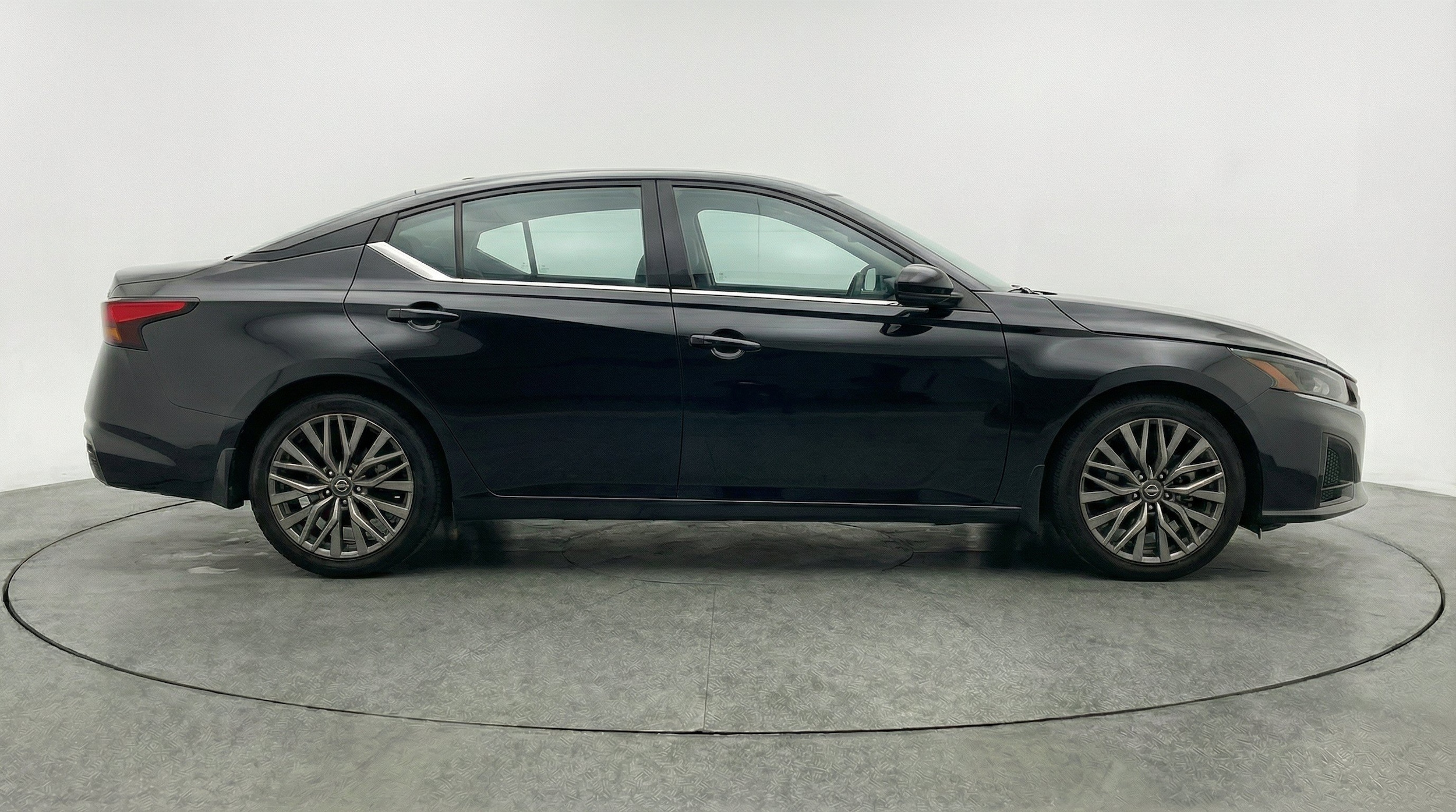Thumbnail: 2025 Nissan Altima - 11