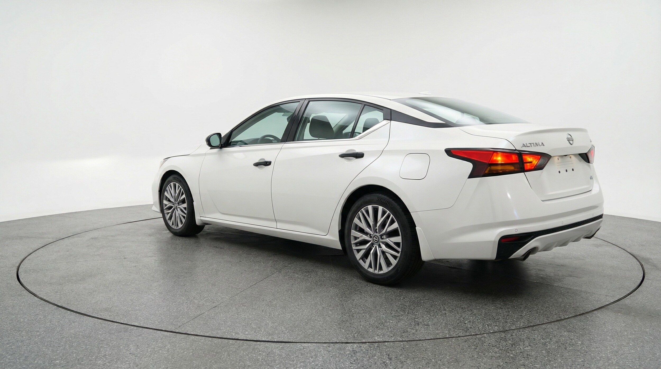 Thumbnail: 2025 Nissan Altima - 6