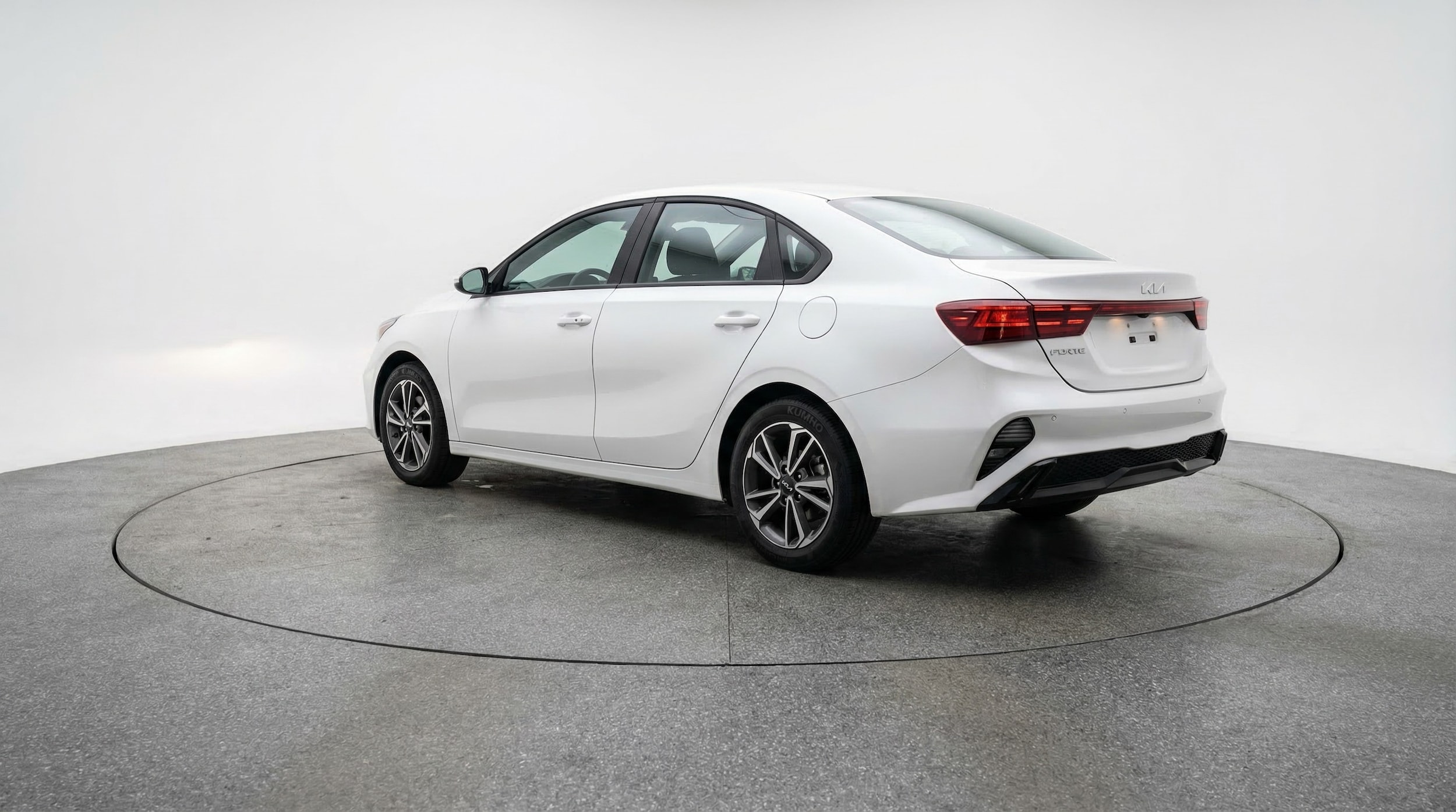 Thumbnail: 2024 Kia Forte - 5