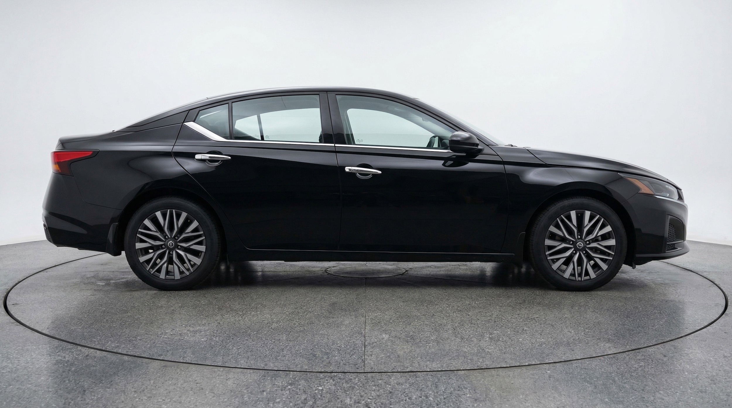 Thumbnail: 2025 Nissan Altima - 11