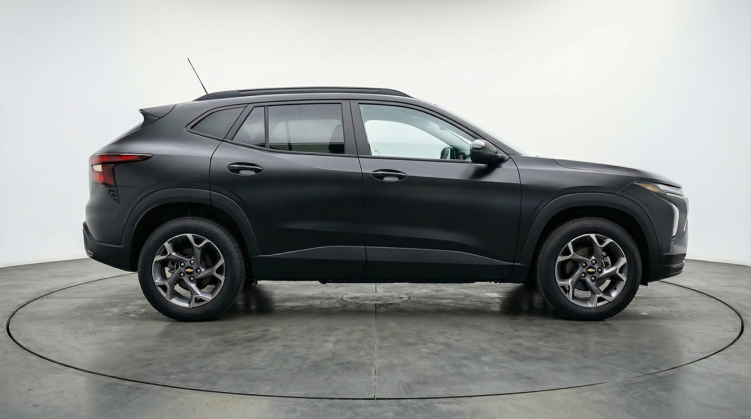 Thumbnail: 2025 Chevrolet Trax - 8