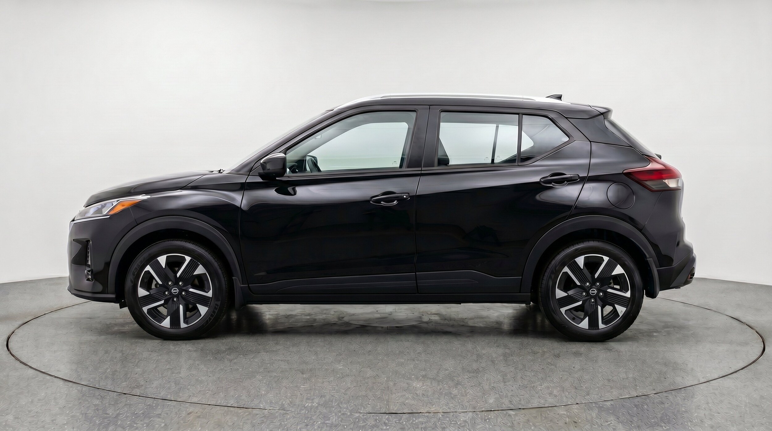 Thumbnail: 2026 Nissan Kicks - 5