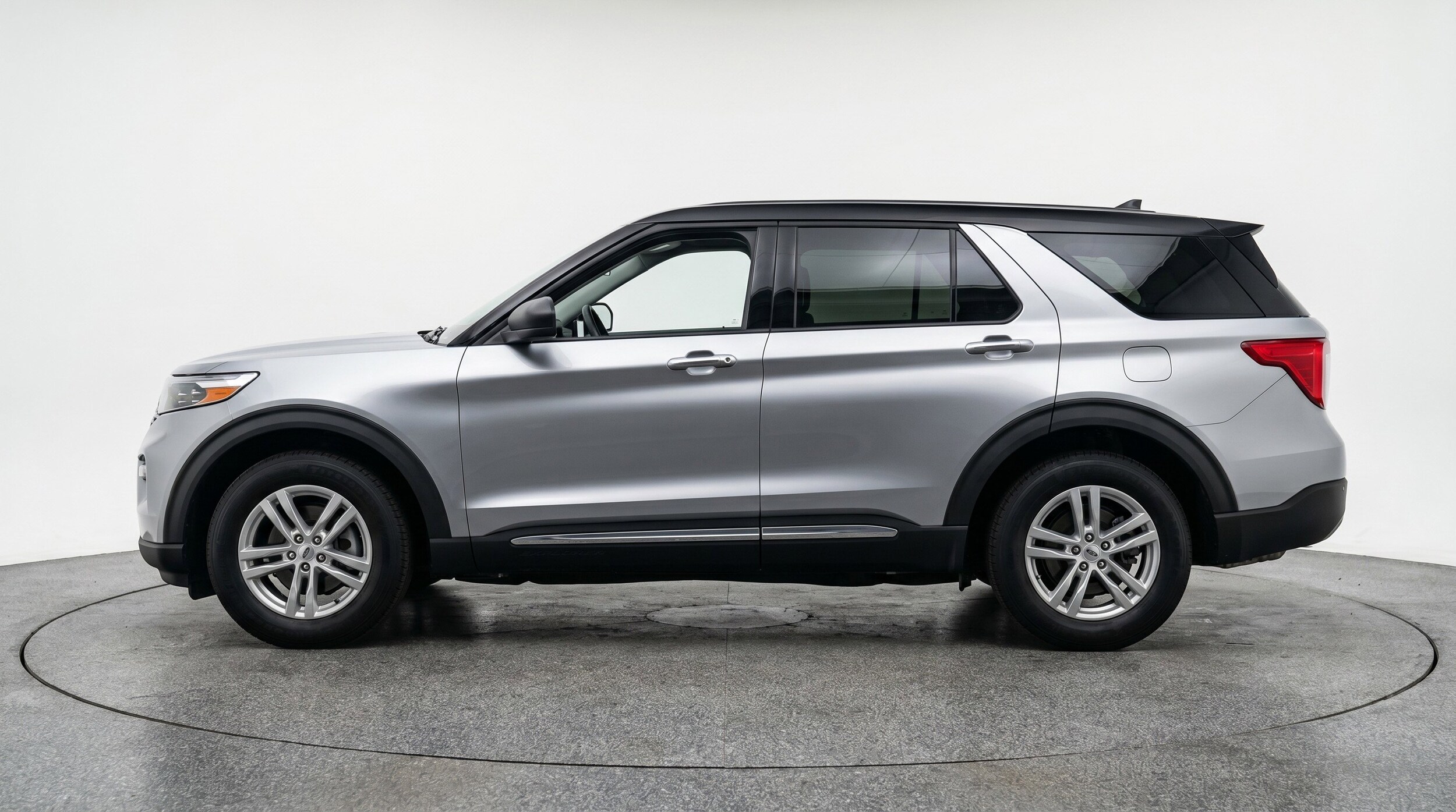 Thumbnail: 2024 Ford Explorer - 5