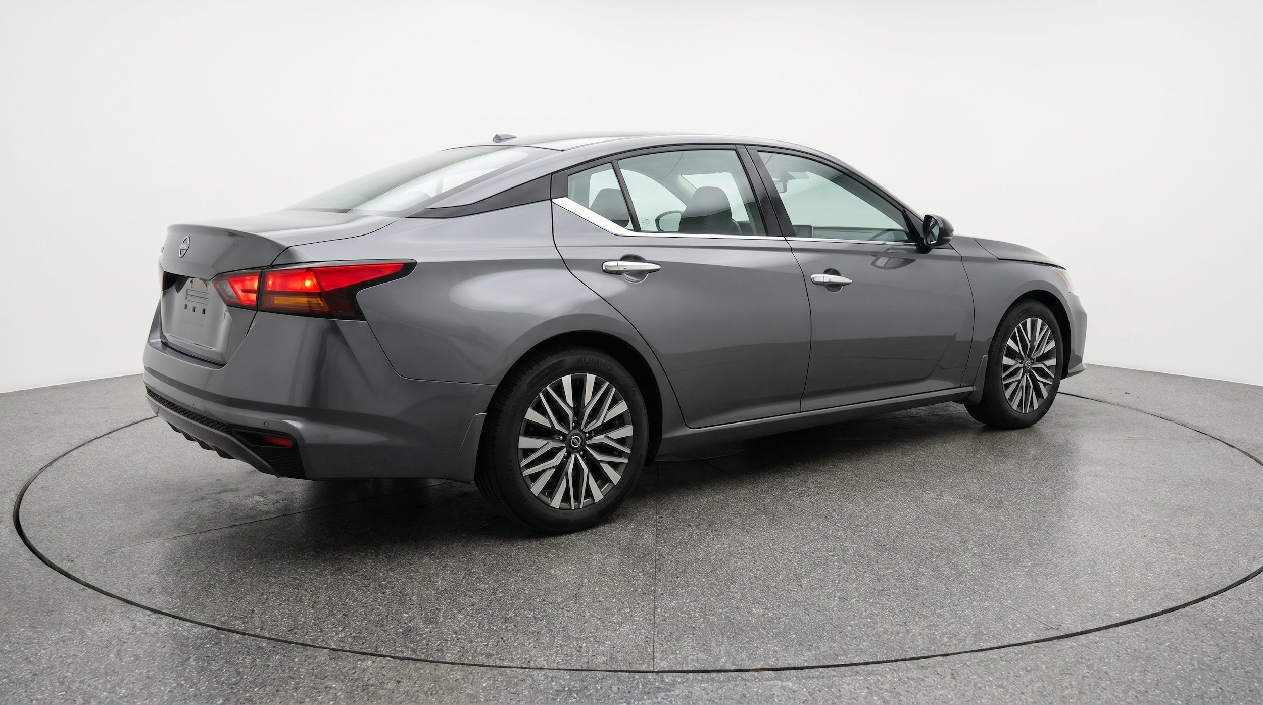 Thumbnail: 2025 Nissan Altima - 9