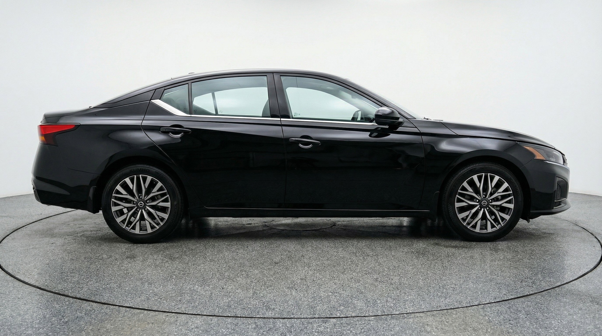 Thumbnail: 2025 Nissan Altima - 11