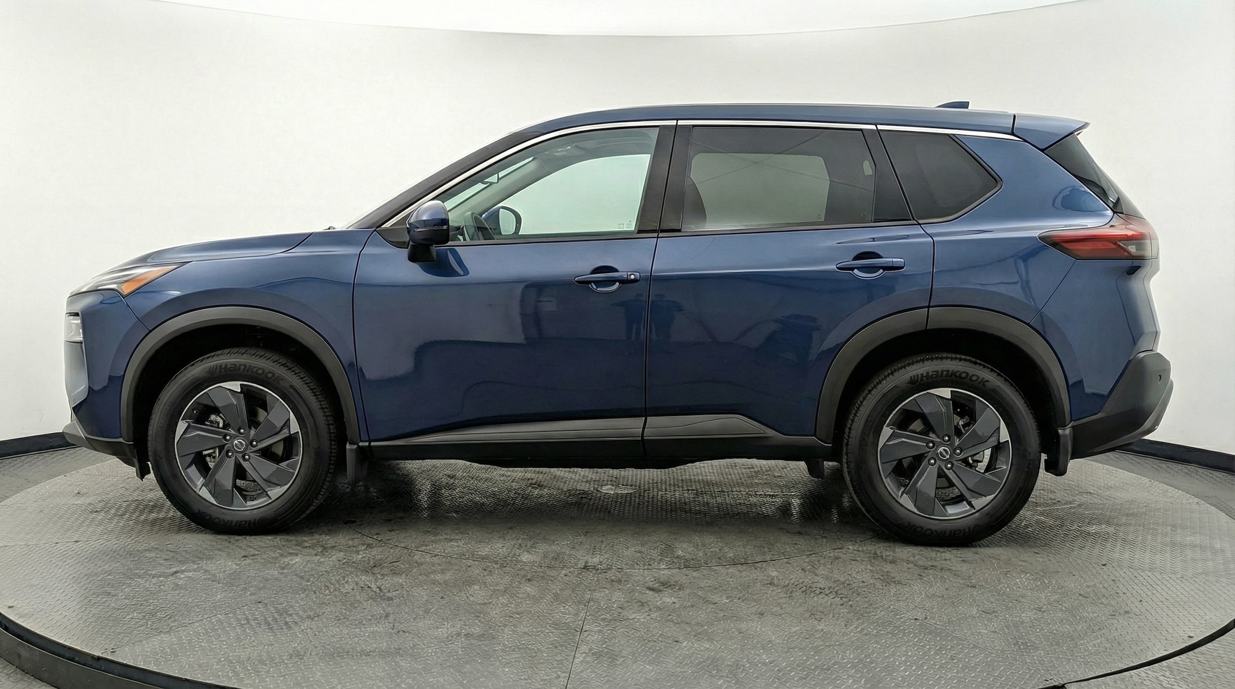 Thumbnail: 2025 Nissan Rogue - 4