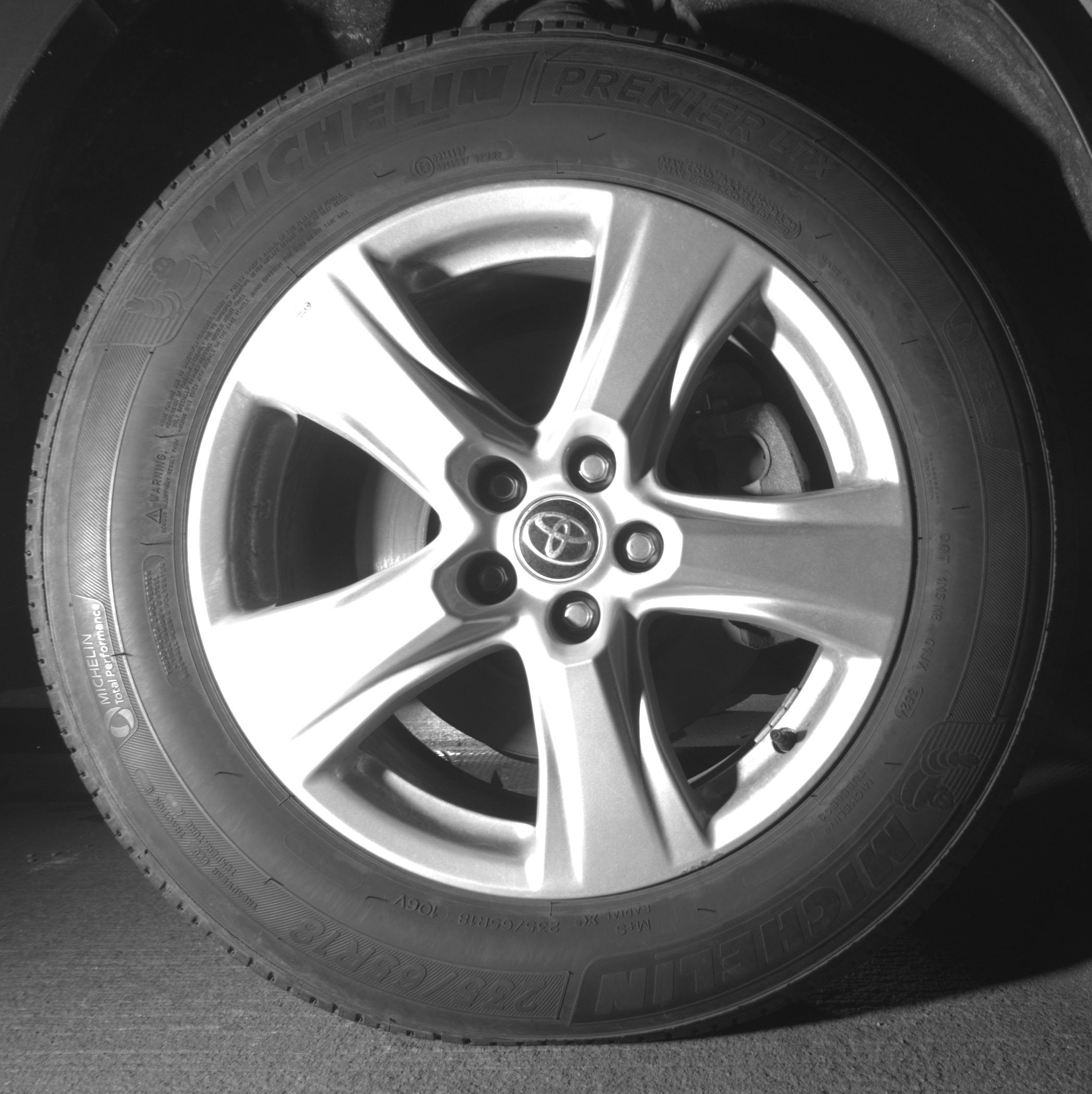 Thumbnail: 2025 Toyota Highlander - 13