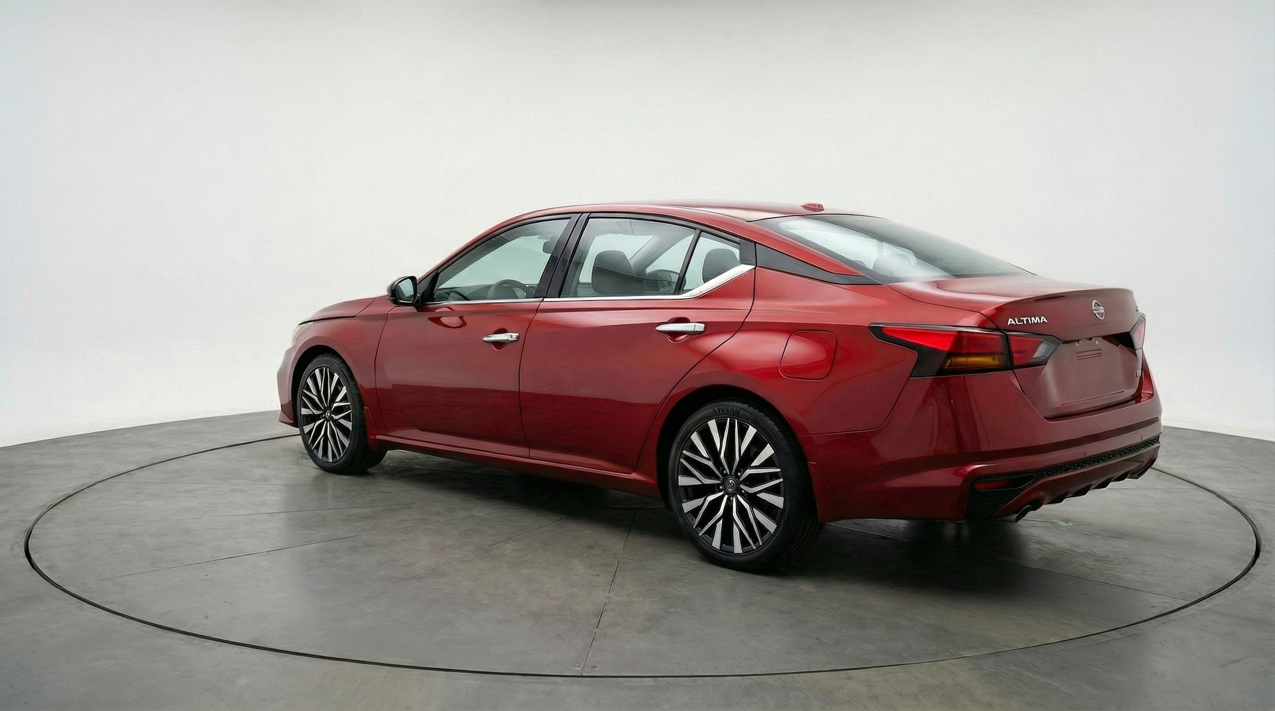 Thumbnail: 2025 Nissan Altima - 5