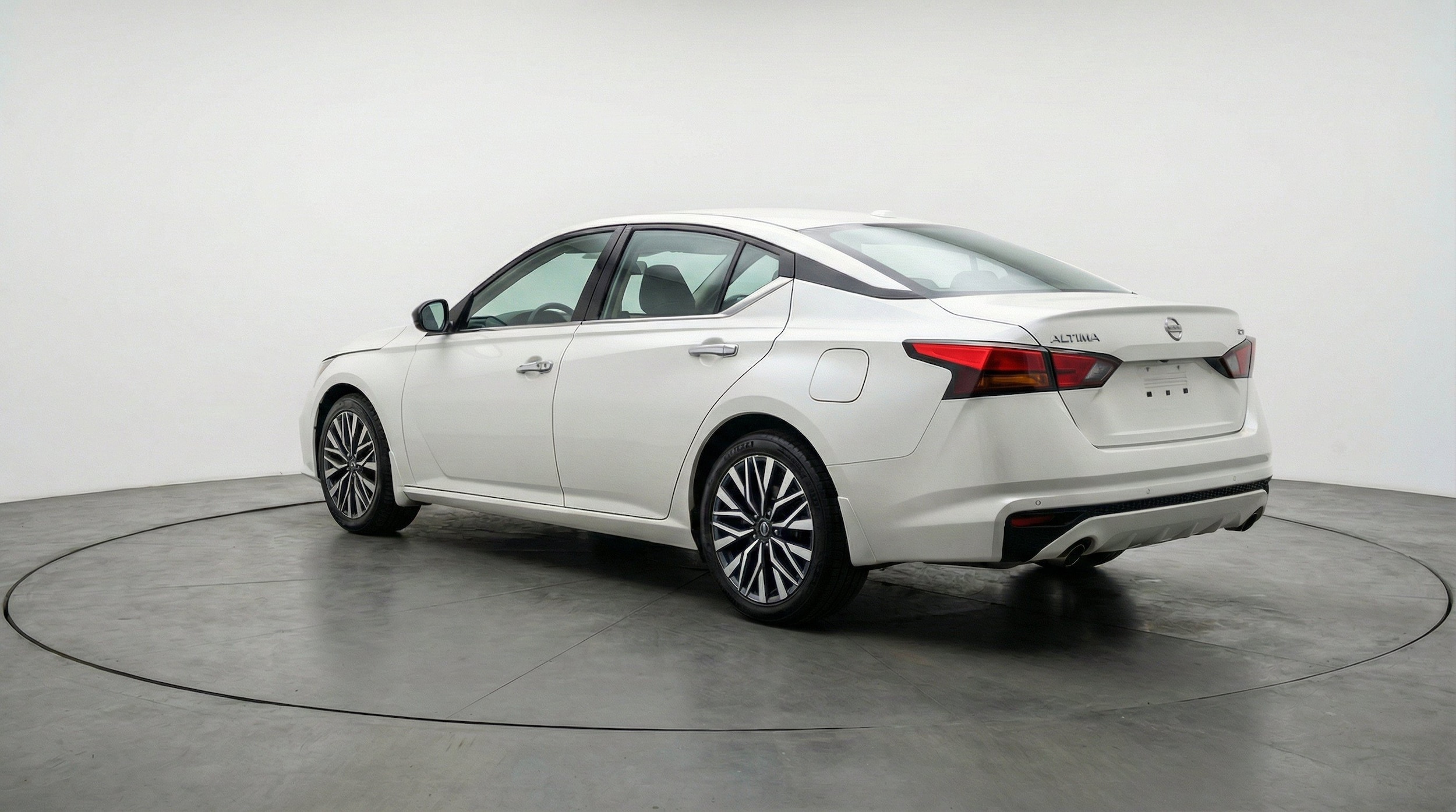 Thumbnail: 2025 Nissan Altima - 6