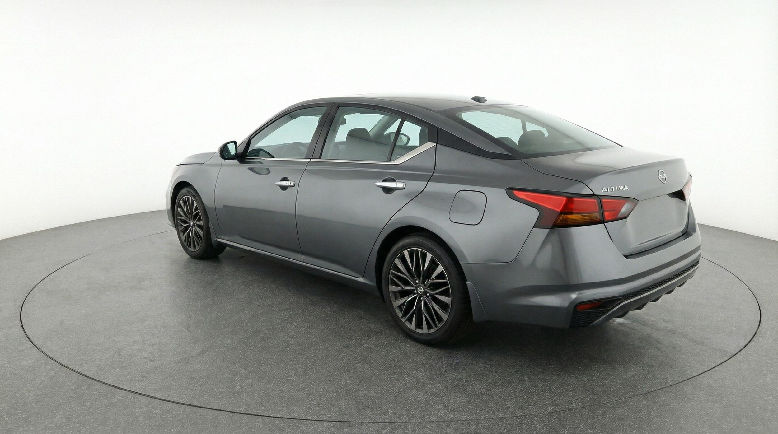 Thumbnail: 2025 Nissan Altima - 5