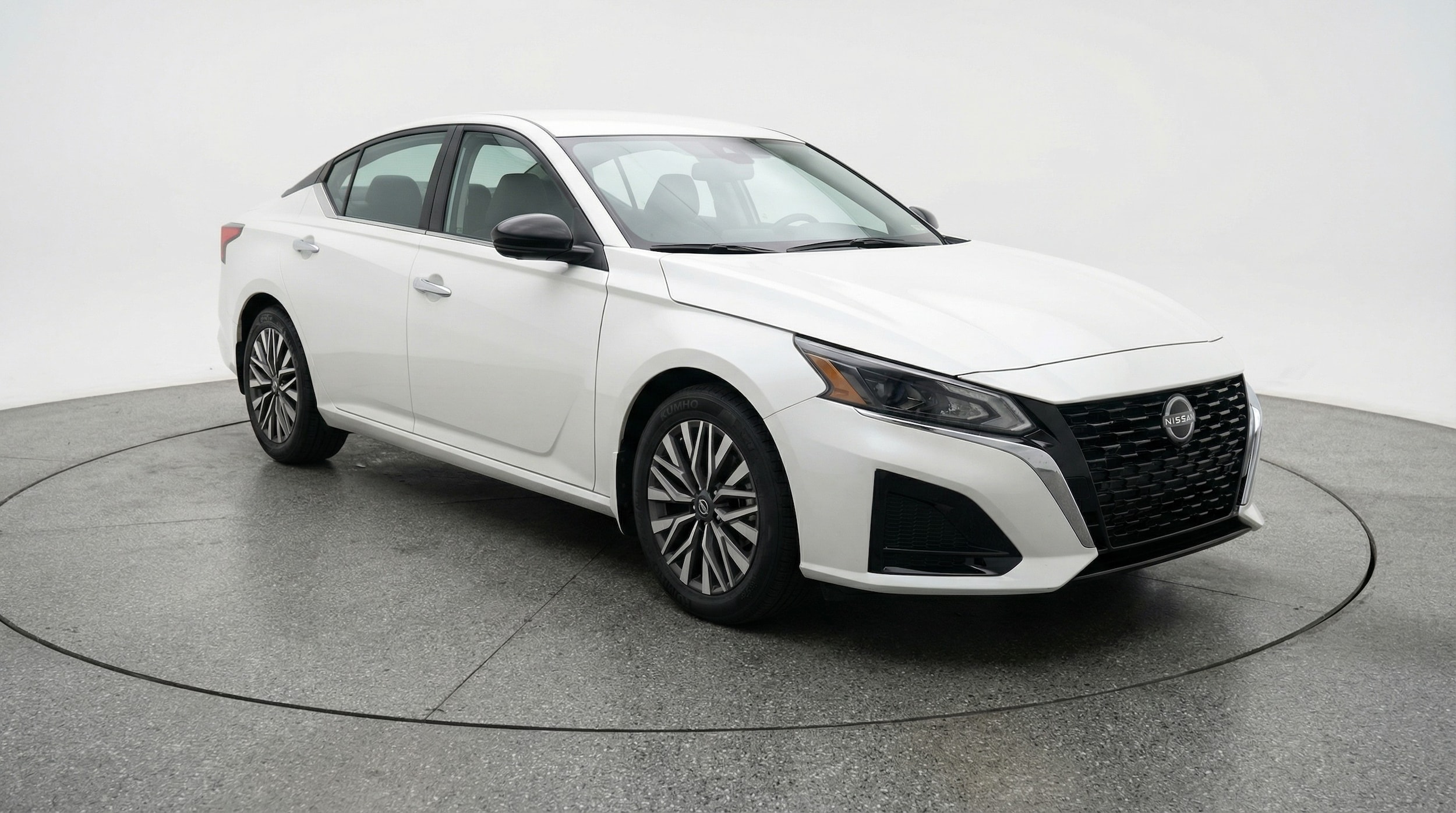 Thumbnail: 2025 Nissan Altima - 1