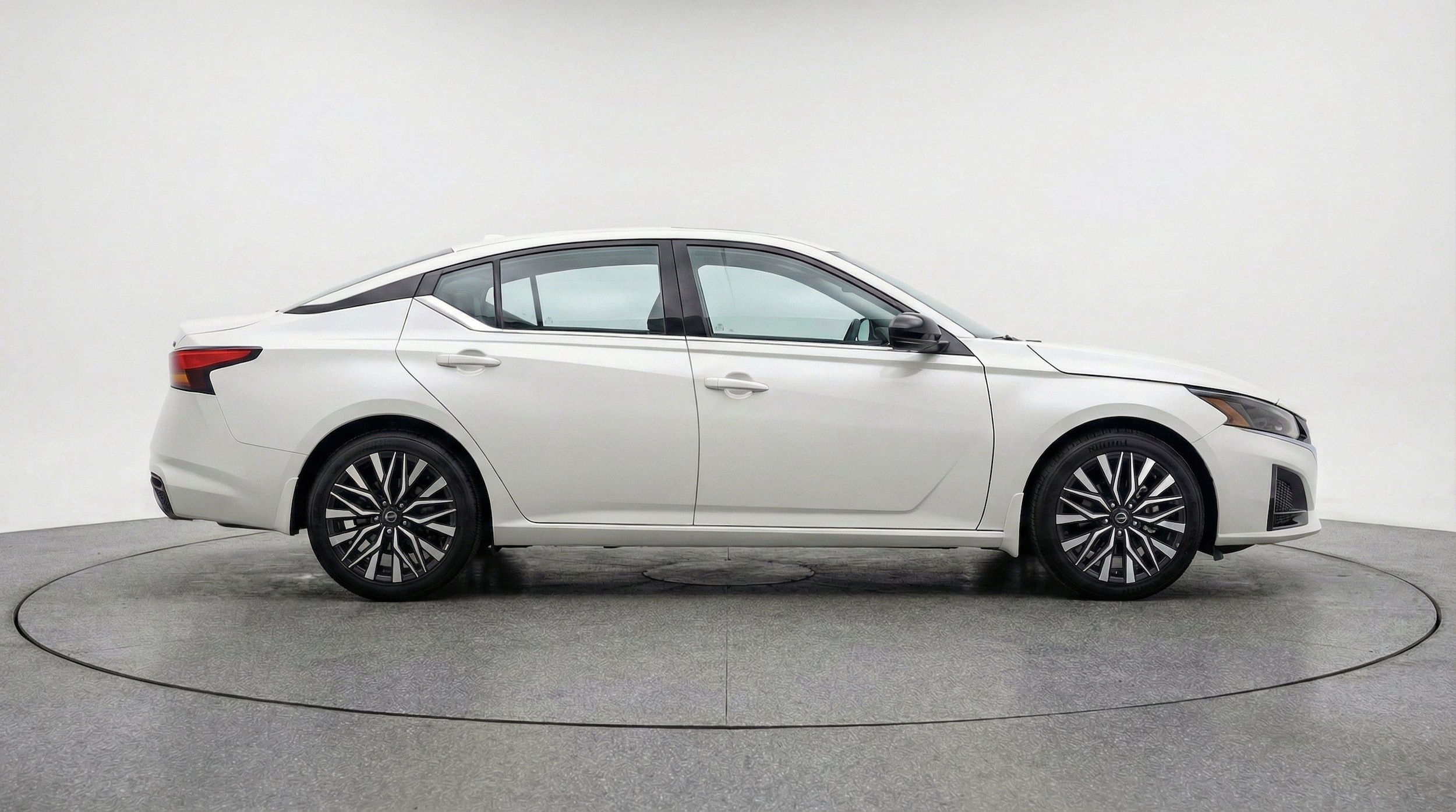 Thumbnail: 2025 Nissan Altima - 11