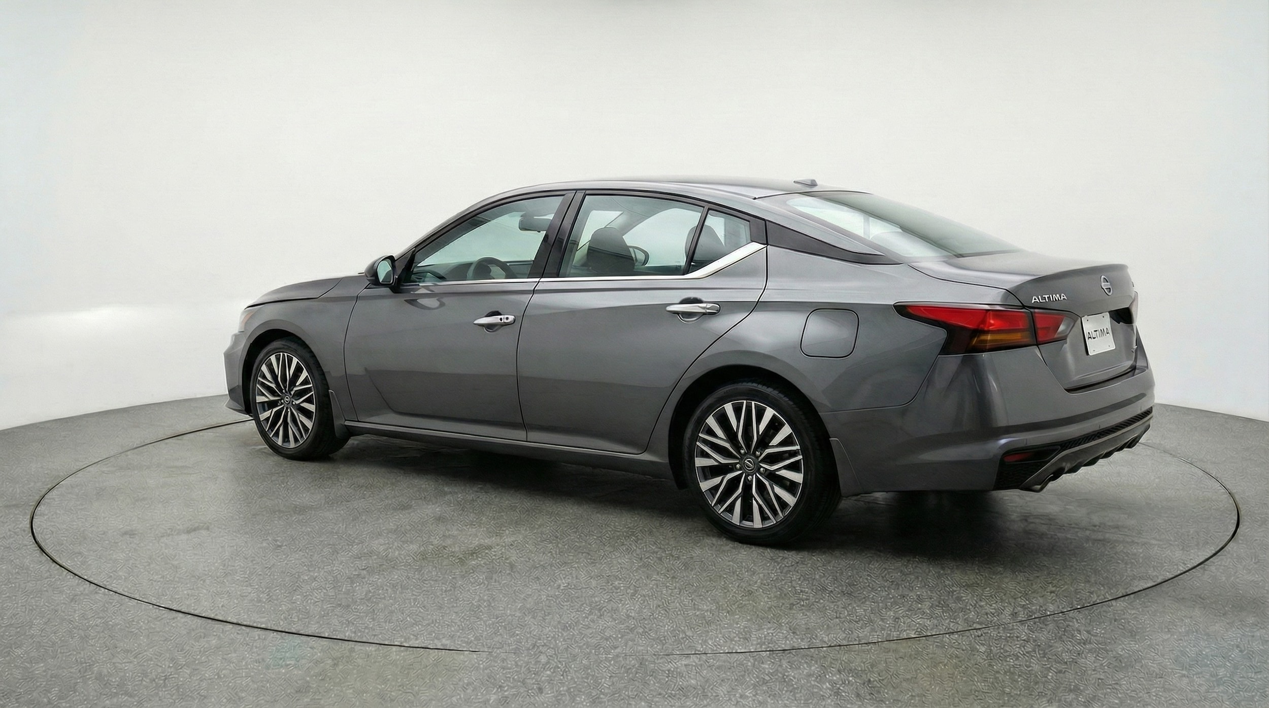 Thumbnail: 2025 Nissan Altima - 5